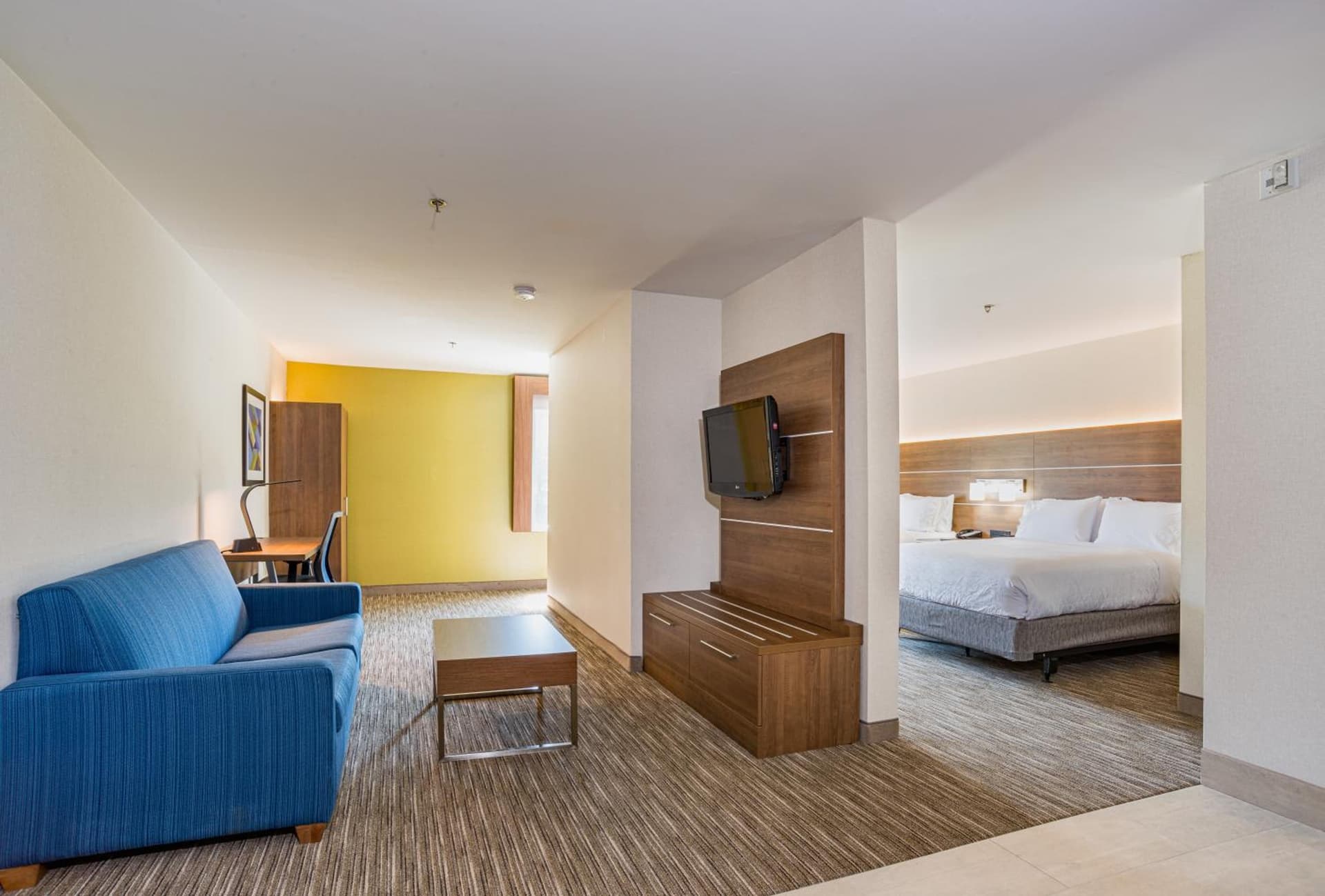 Holiday Inn Express Hotel & Suites Swansea by IHG gallery photo in Swansea, MA — image 19