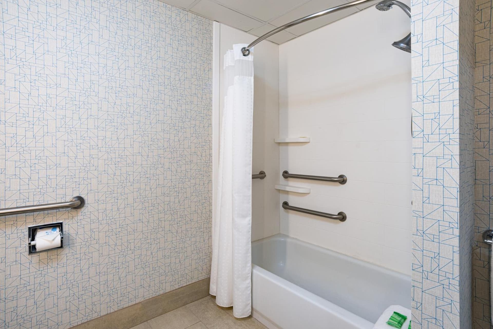 Holiday Inn Express Hotel & Suites Swansea by IHG gallery photo in Swansea, MA — image 40