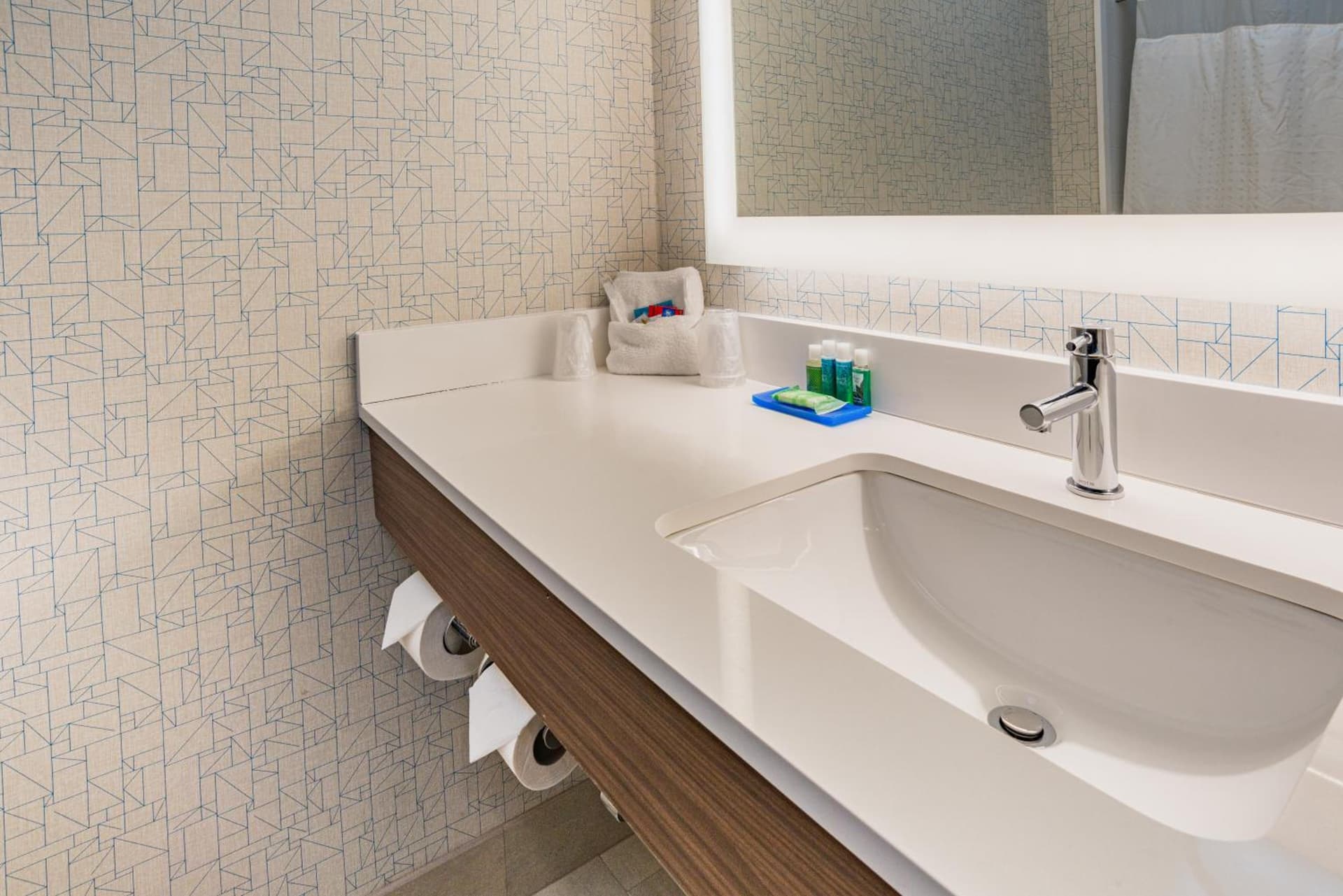 Holiday Inn Express Hotel & Suites Swansea by IHG gallery photo in Swansea, MA — image 5