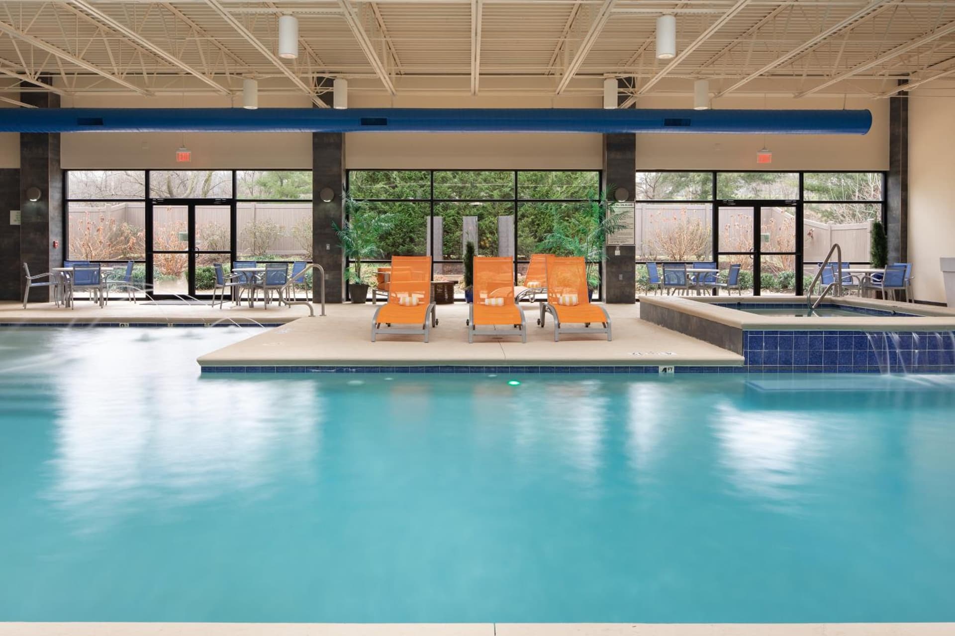Holiday Inn and Suites Charleston West by IHG gallery photo in Charleston, WV — image 29