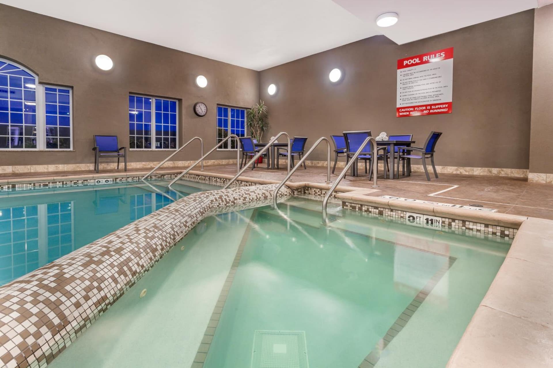 Holiday Inn Express Hotel & Suites Eau Claire North by IHG gallery photo in Lake Hallie, WI — image 41
