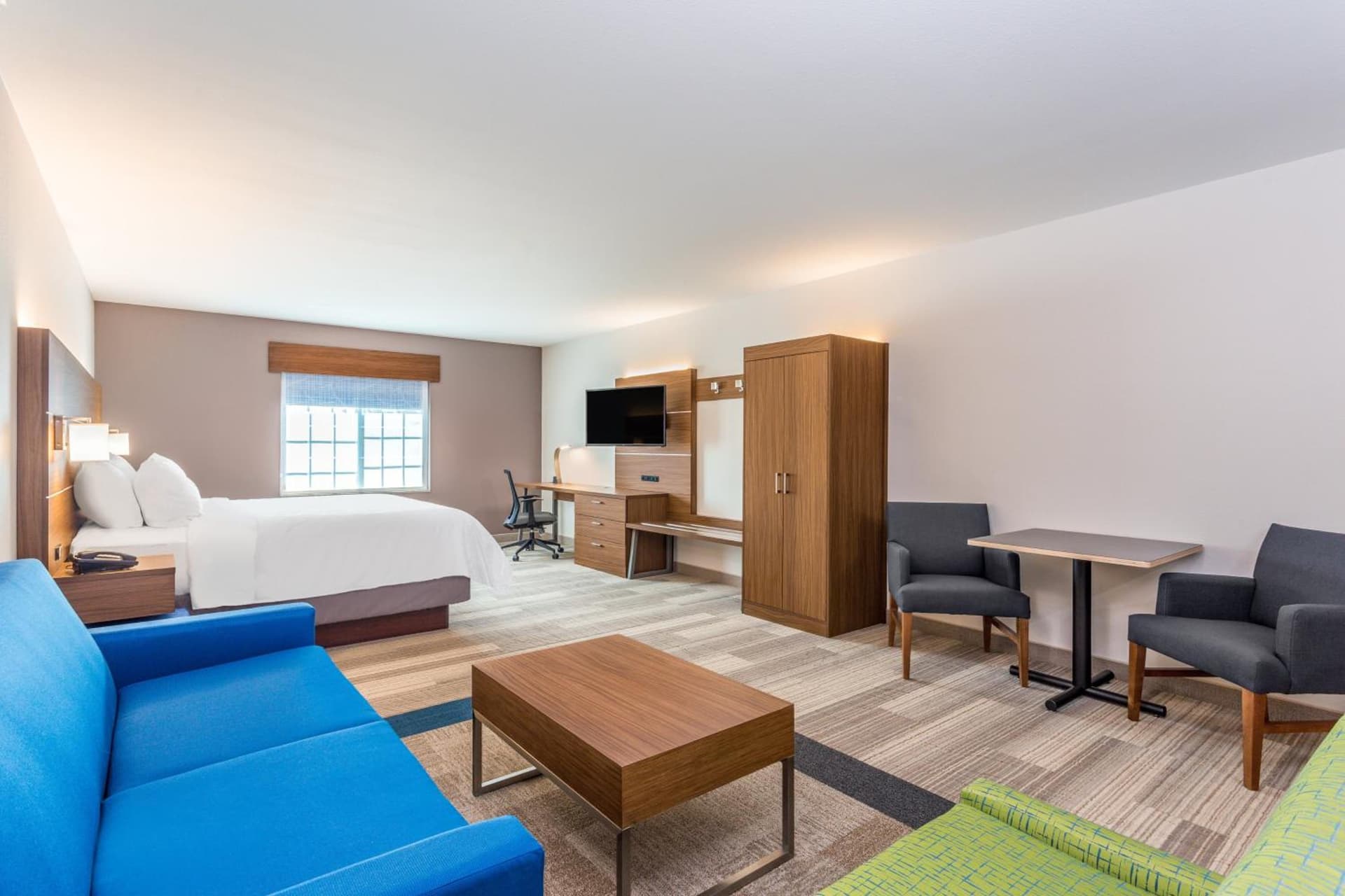 Holiday Inn Express Hotel & Suites Eau Claire North by IHG gallery photo in Lake Hallie, WI — image 18