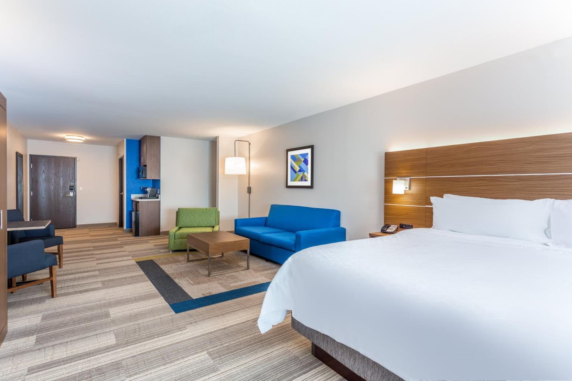 Holiday Inn Express Hotel & Suites Eau Claire North by IHG interior in Lake Hallie, WI — gallery photo 2