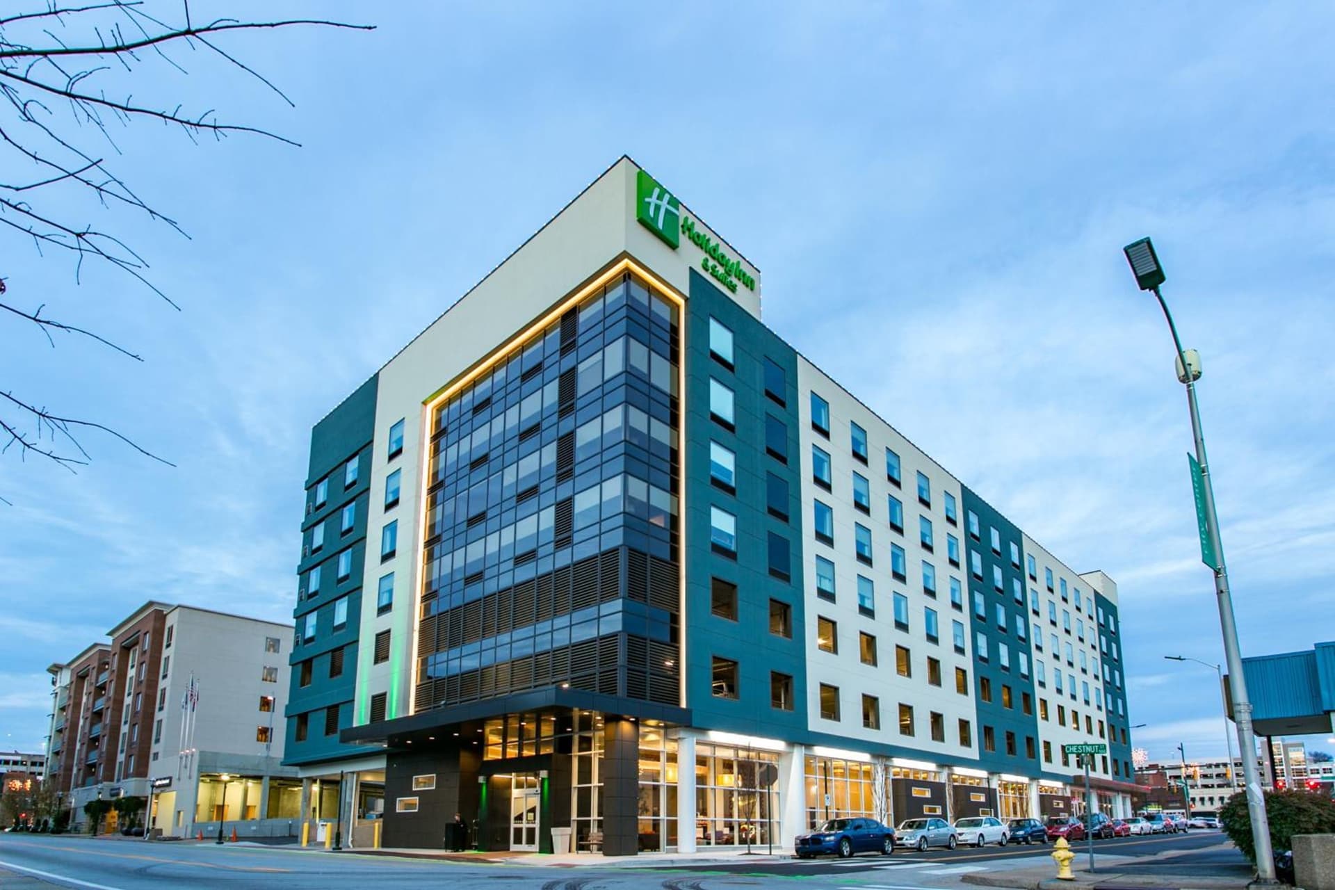 Holiday Inn & Suites Chattanooga Downtown by IHG property views in Chattanooga, TN — gallery photo 3