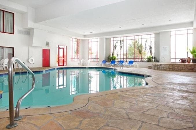 Holiday Inn Express & Suites - Olathe North by IHG gallery photo in Olathe, KS — image 36