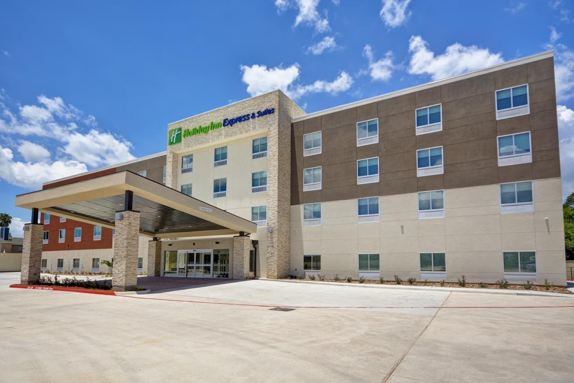 Holiday Inn Express & Suites - Houston NASA - Boardwalk Area by IHG gallery photo in Seabrook, TX — image 30