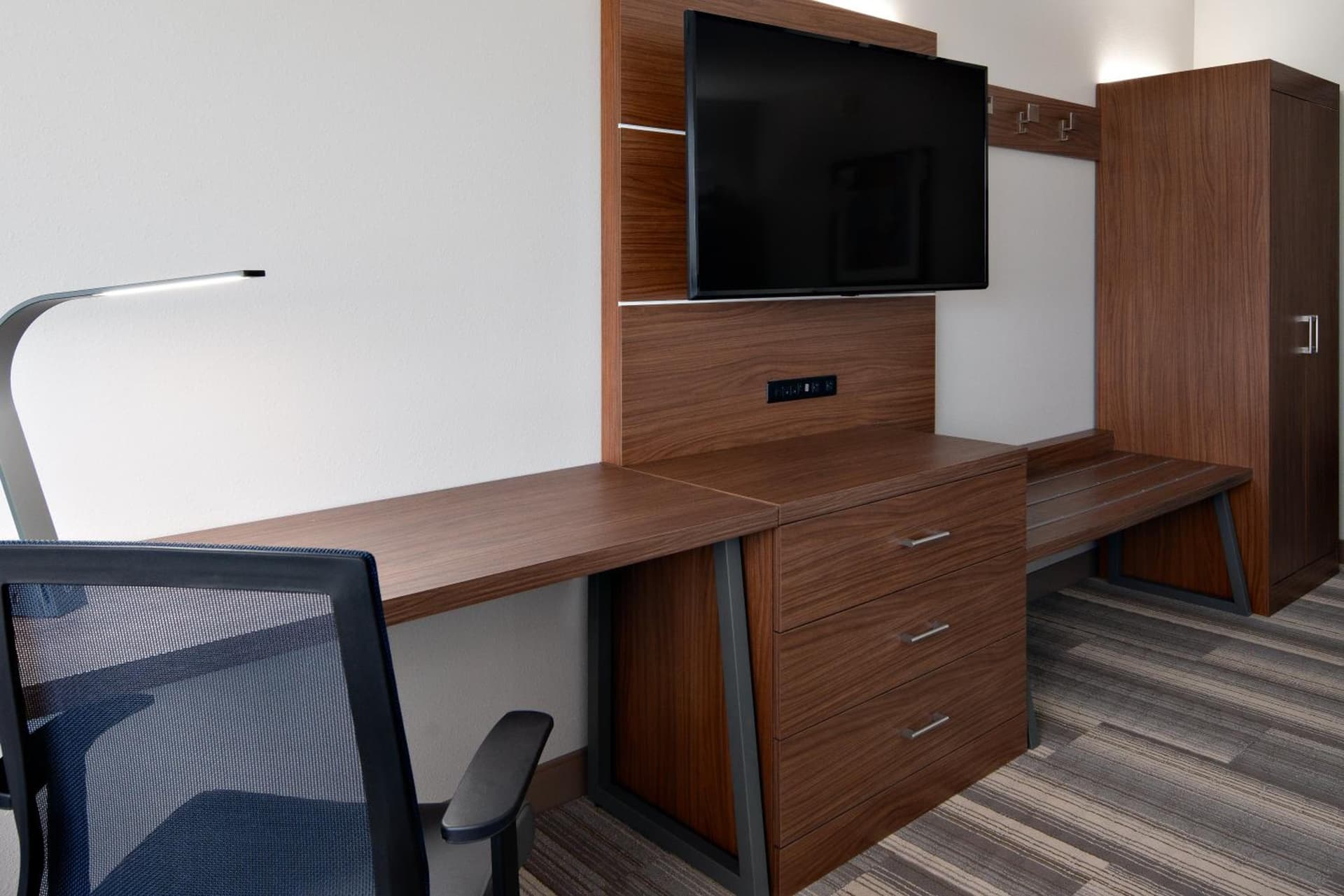 Holiday Inn Express & Suites - Elkhorn - Lake Geneva Area by IHG gallery photo in Elkhorn, WI — image 14