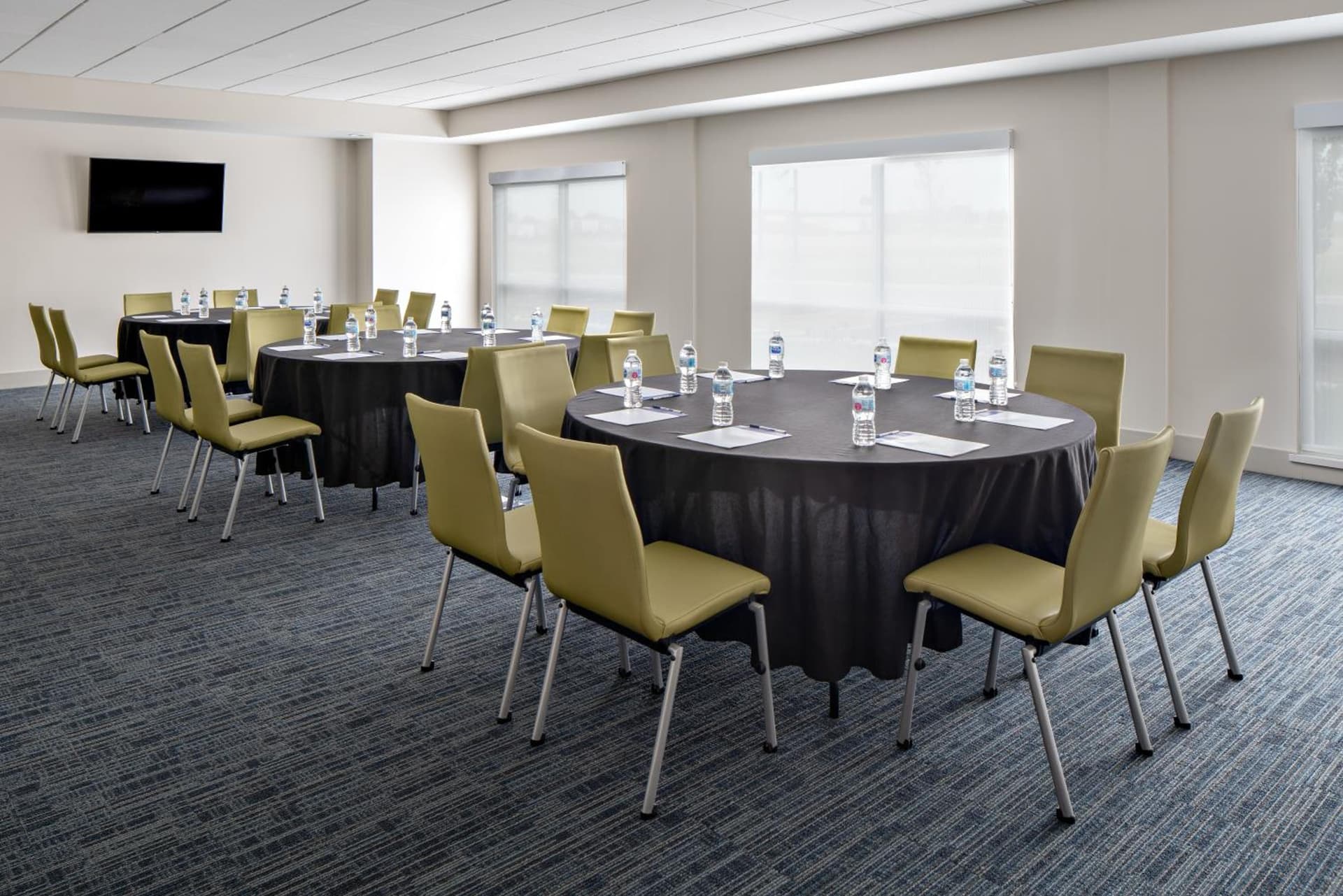 Holiday Inn Express & Suites - Elkhorn - Lake Geneva Area by IHG gallery photo in Elkhorn, WI — image 16