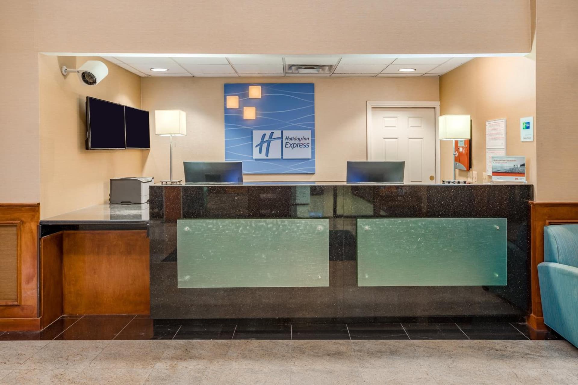 Holiday Inn Express Hotel & Suites Canton by IHG gallery photo in Canton — image 4