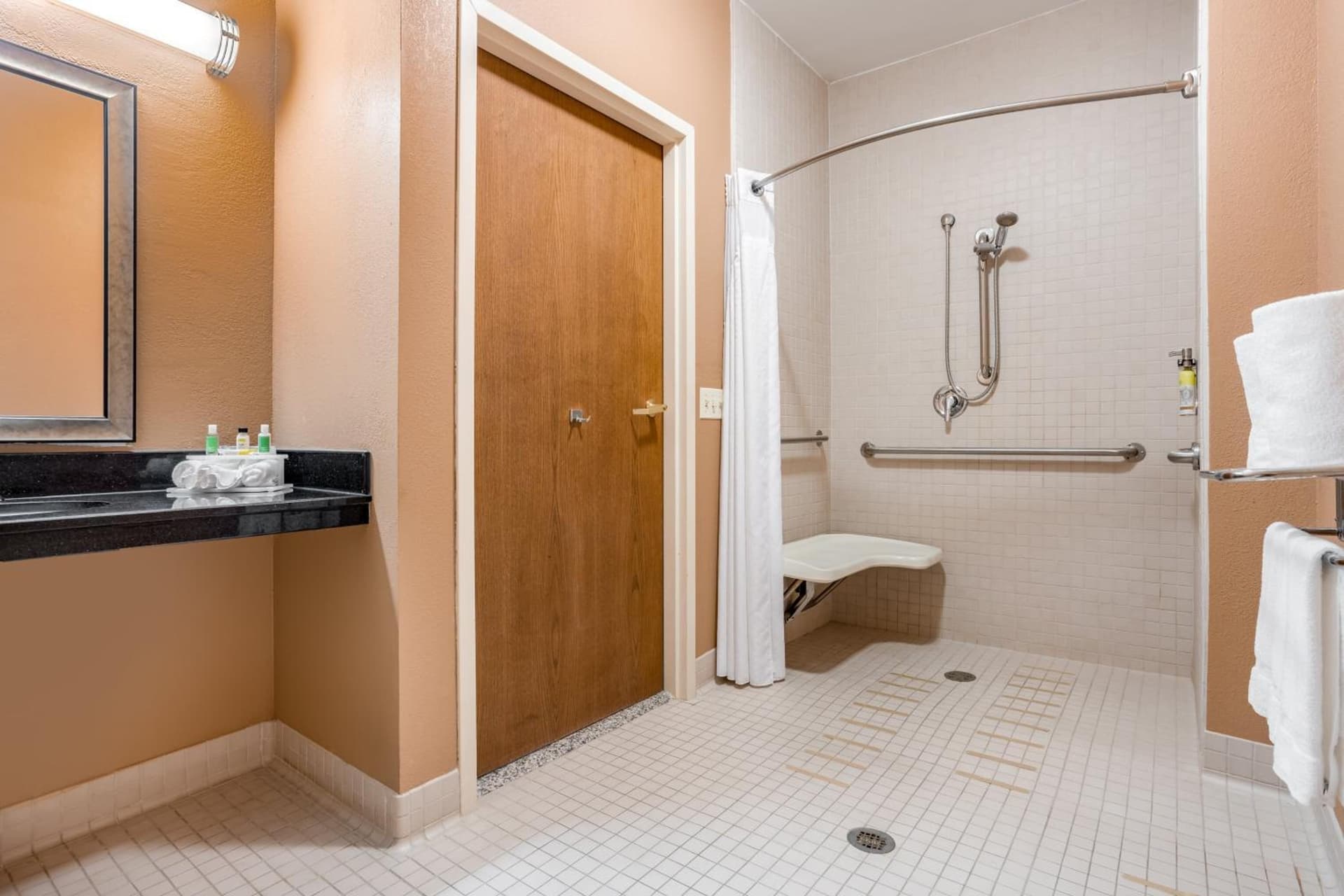 Holiday Inn Express Hotel & Suites Canton by IHG gallery photo in Canton — image 37