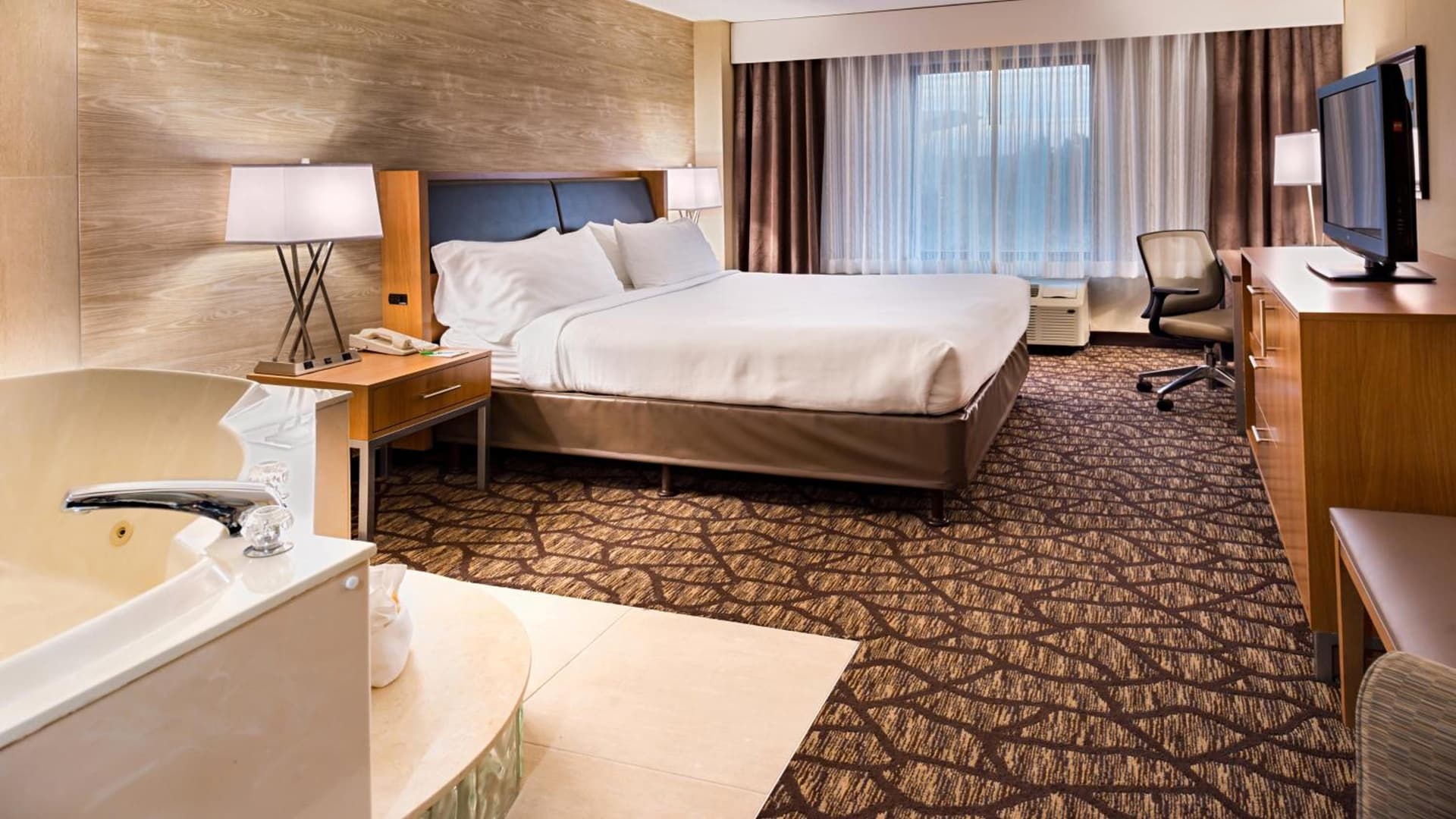 Holiday Inn Hotel & Suites Warren by IHG gallery photo in Warren, MI — image 45
