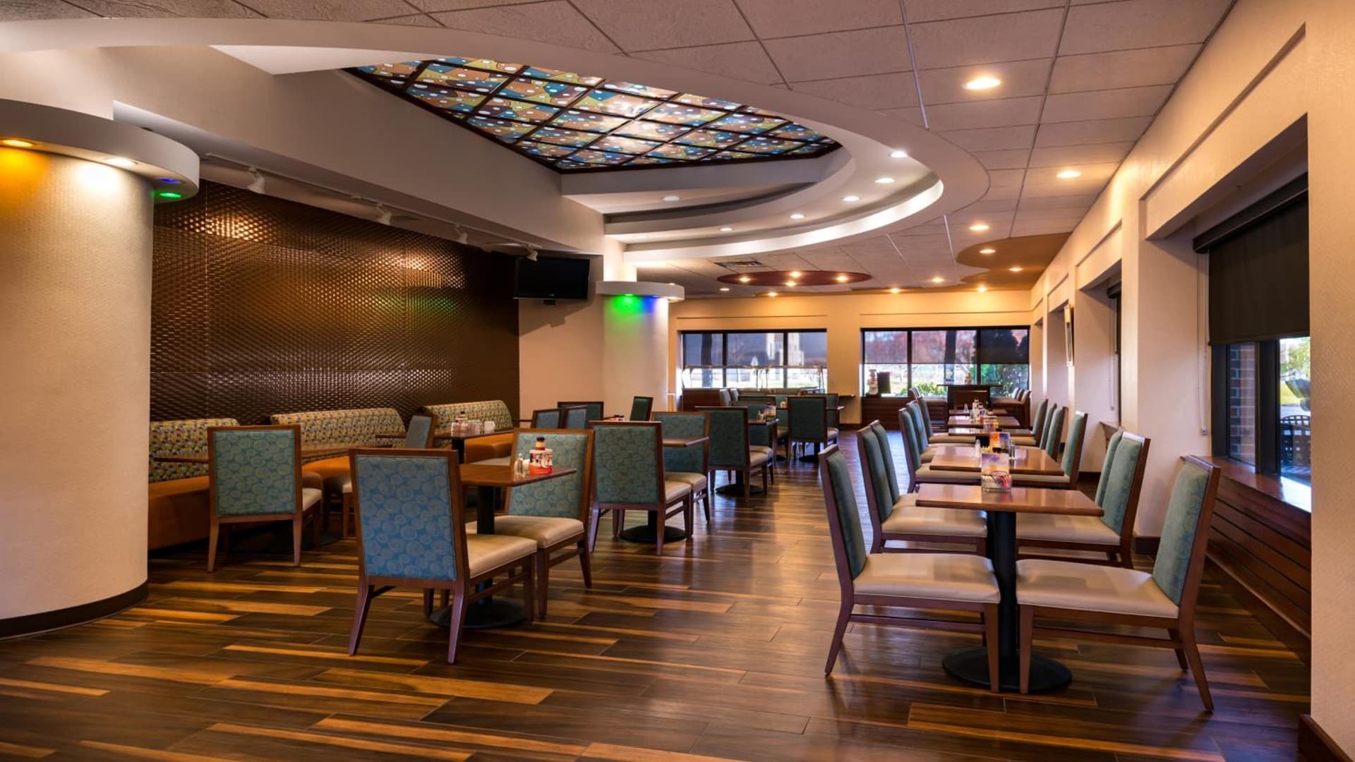 Holiday Inn Hotel & Suites Warren by IHG gallery photo in Warren, MI — image 17