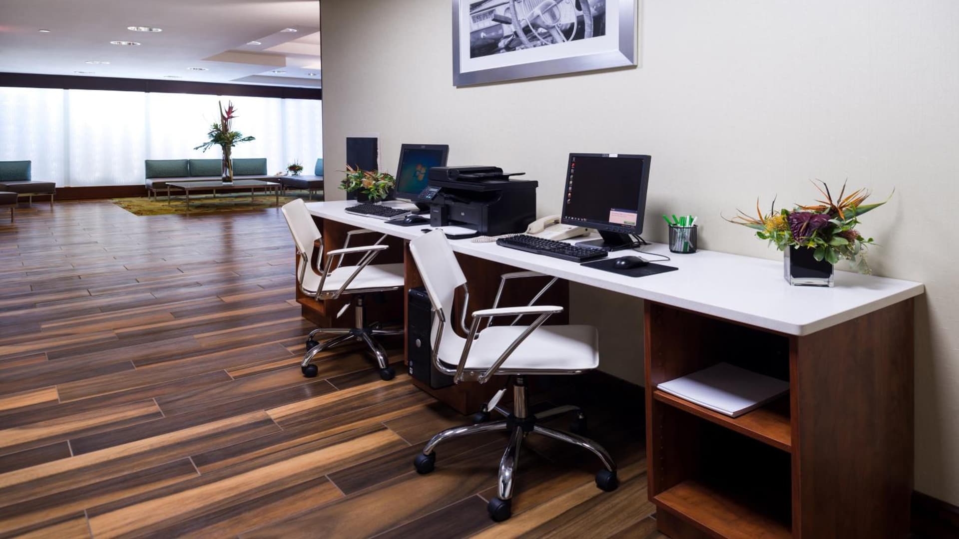Holiday Inn Hotel & Suites Warren by IHG gallery photo in Warren, MI — image 18
