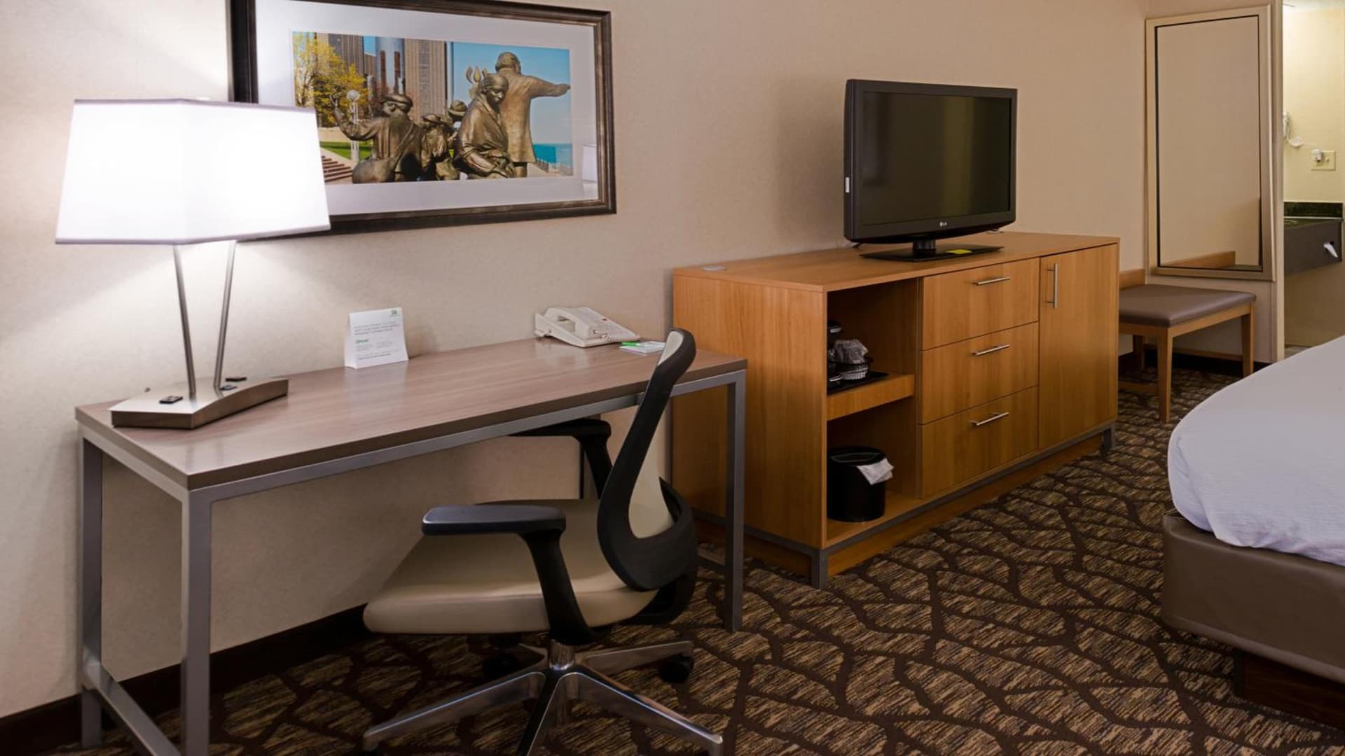Holiday Inn Hotel & Suites Warren by IHG gallery photo in Warren, MI — image 13