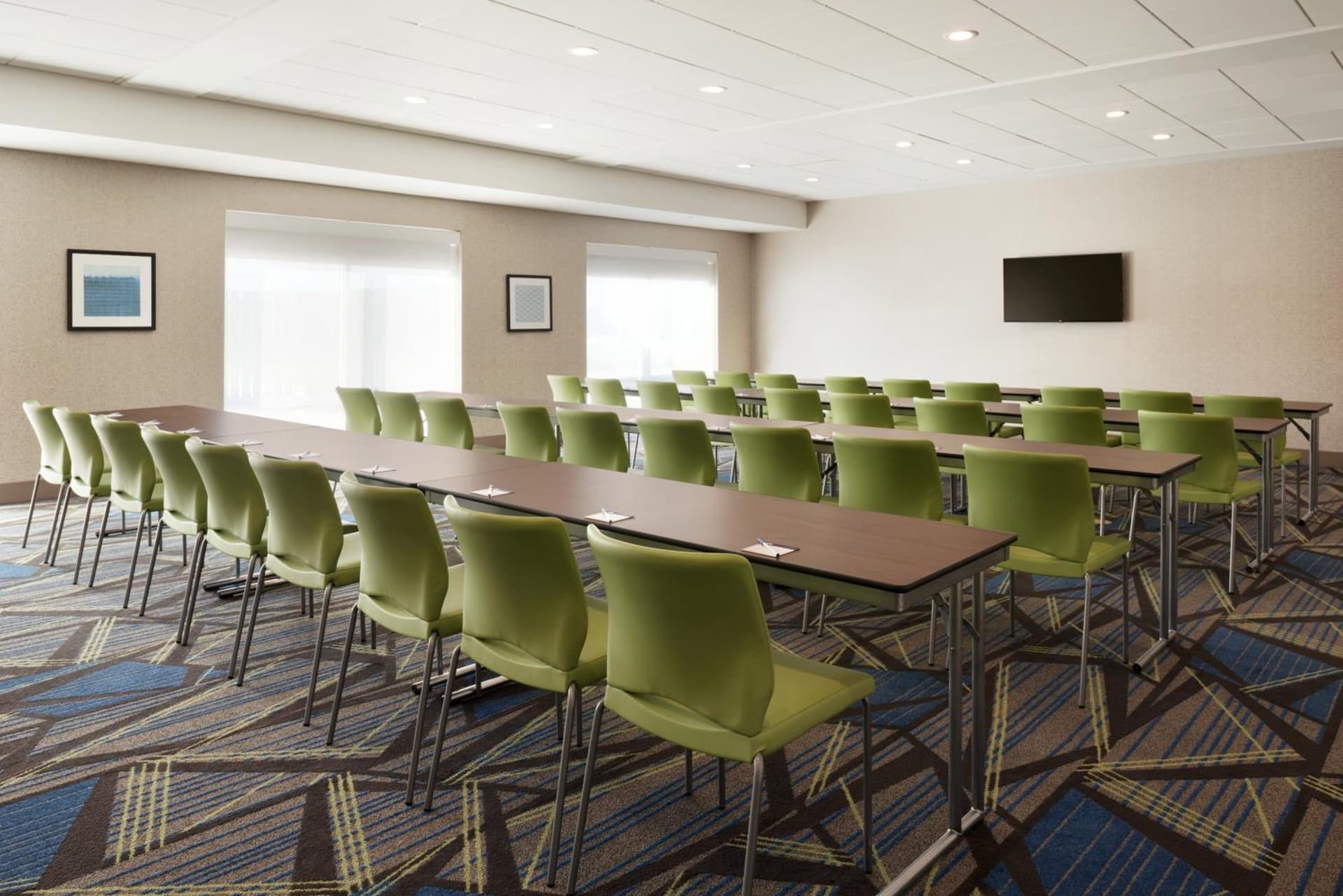 Holiday Inn Express & Suites - Cincinnati South - Wilder by IHG featured exterior or lobby in Wilder, KY — similar hotel