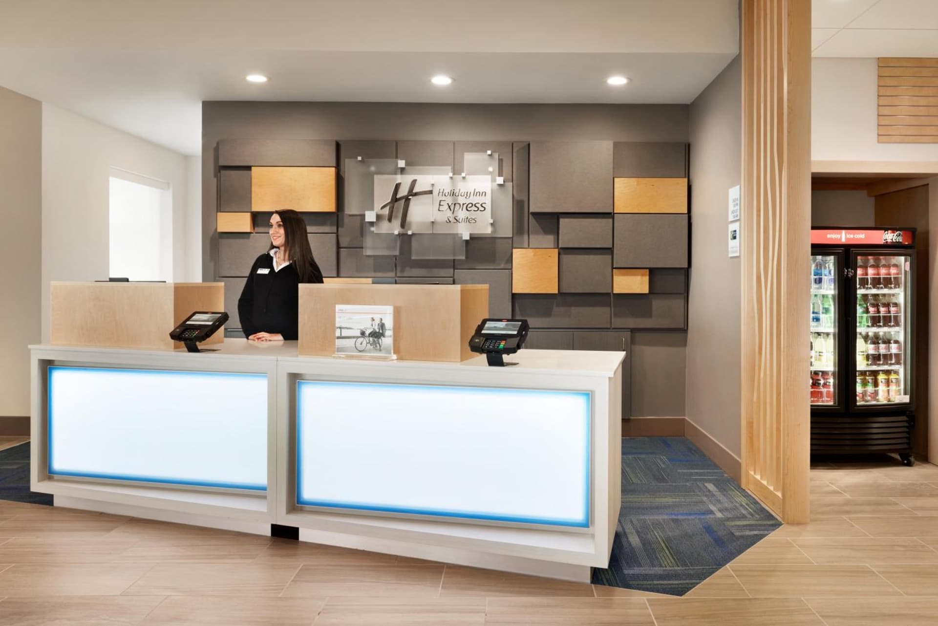 Holiday Inn Express & Suites - Cincinnati South - Wilder by IHG property views in Wilder, KY — gallery photo 3