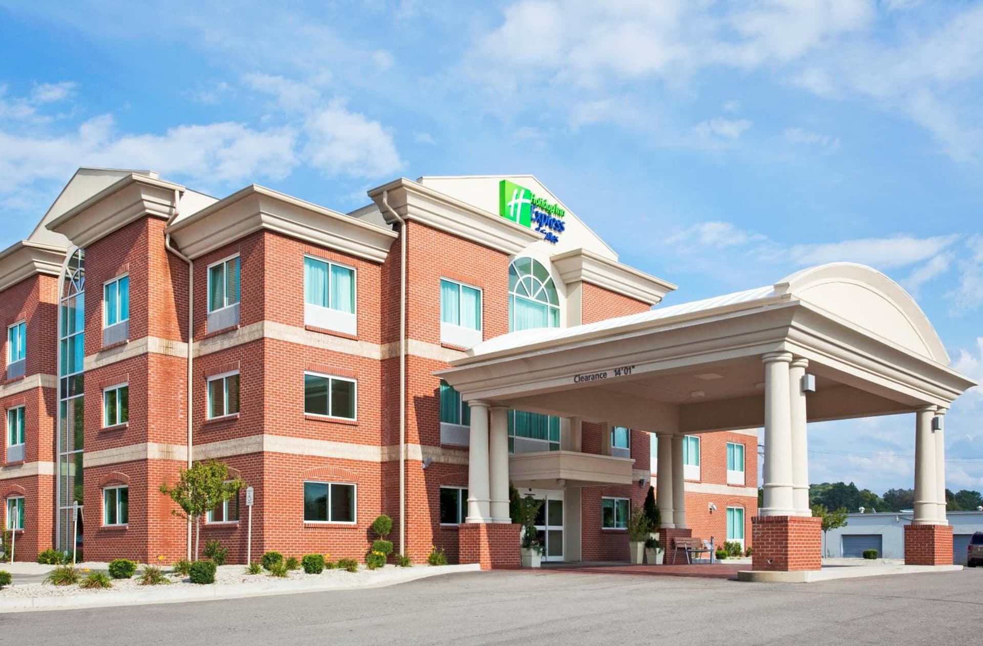 Holiday Inn Express Hotel & Suites Cincinnati Southeast Newport by IHG featured exterior or lobby in Bellevue, KY — similar hotel