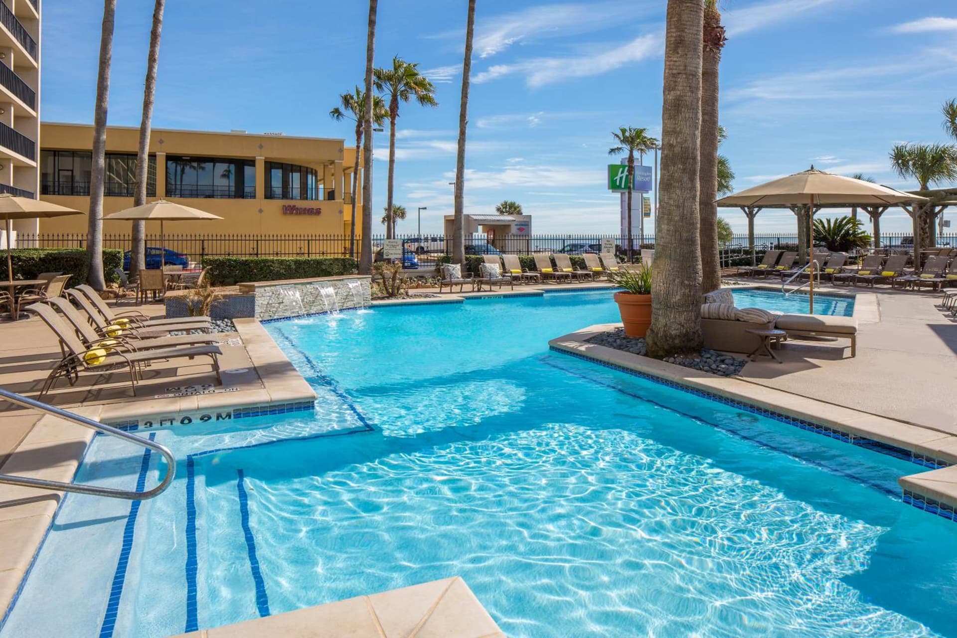 Holiday Inn Resort Galveston - On The Beach by IHG gallery photo in Galveston, TX — image 7