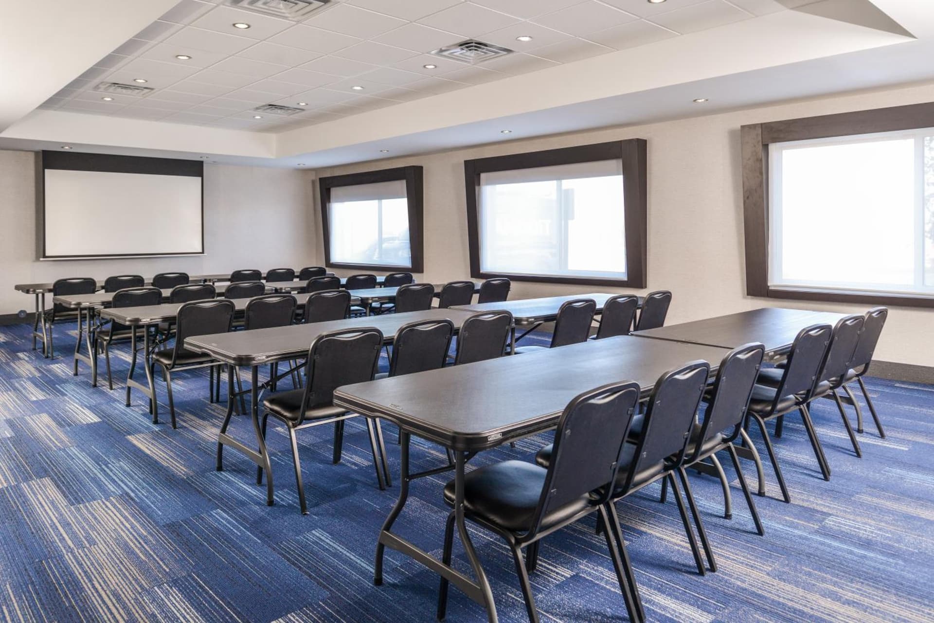 Holiday Inn Express & Suites - Kansas City - Lee's Summit by IHG gallery photo in Lees Summit, MO — image 31