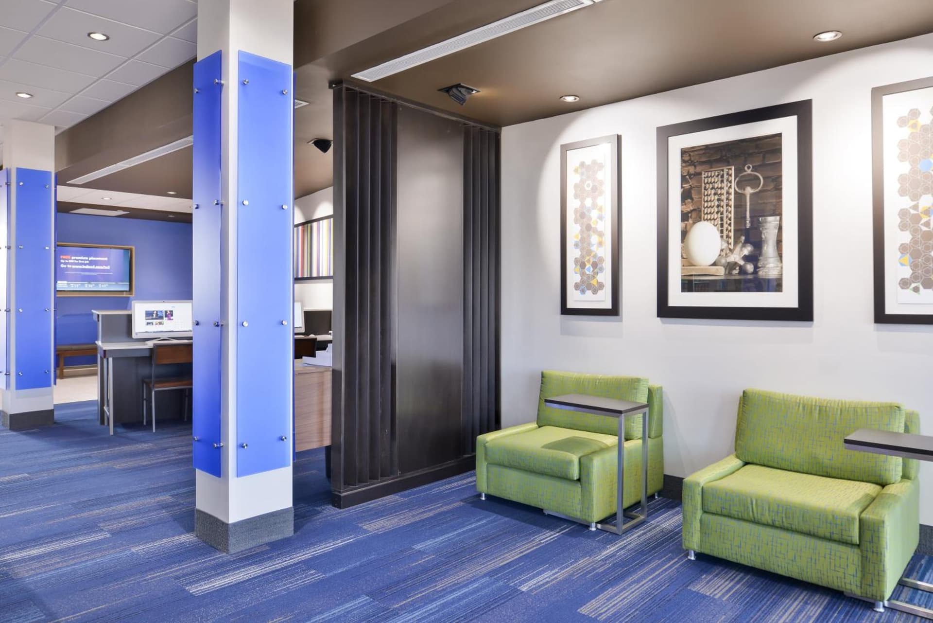 Holiday Inn Express & Suites - Kansas City - Lee's Summit by IHG gallery photo in Lees Summit, MO — image 17