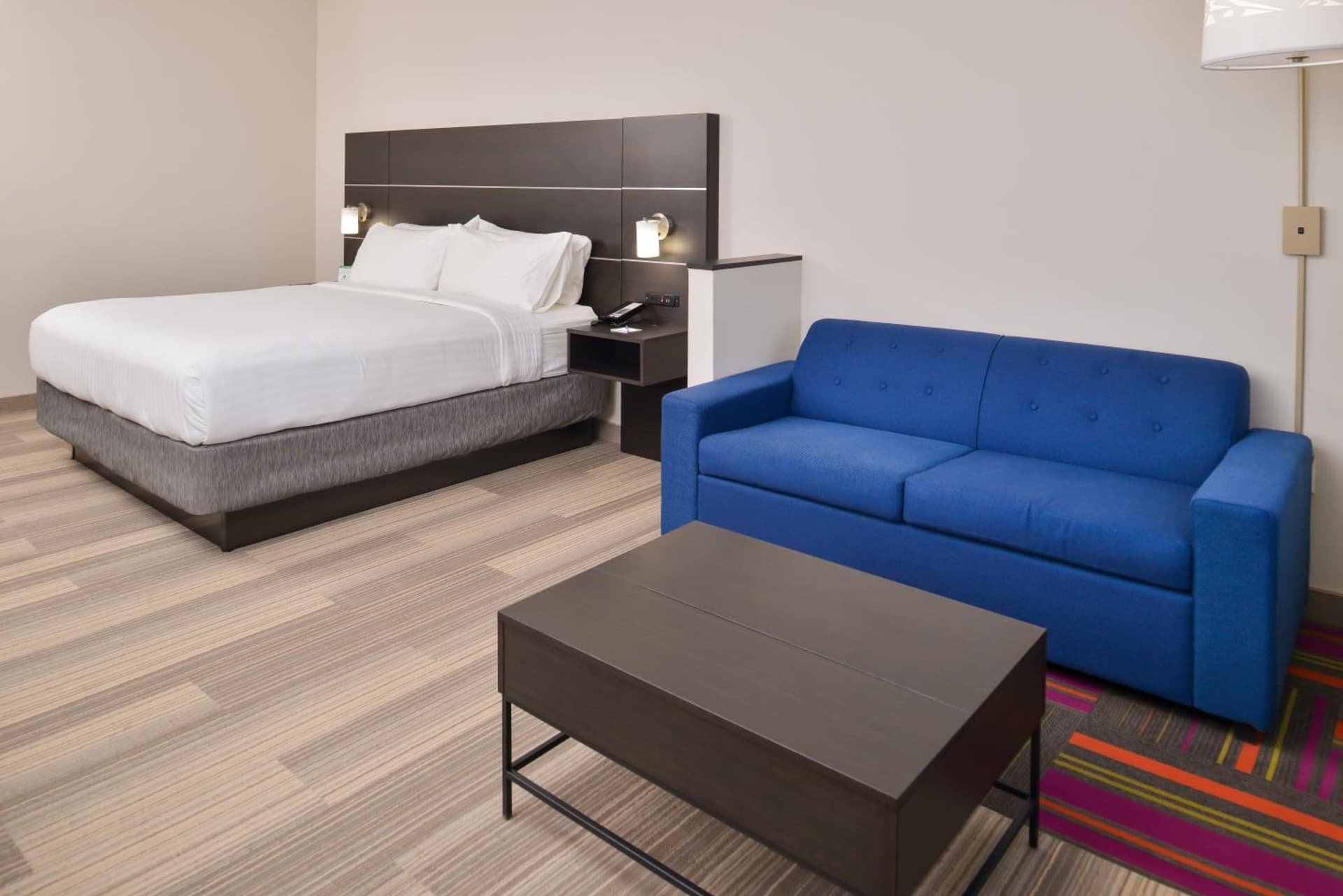 Holiday Inn Express & Suites - Kansas City - Lee's Summit by IHG gallery photo in Lees Summit, MO — image 6