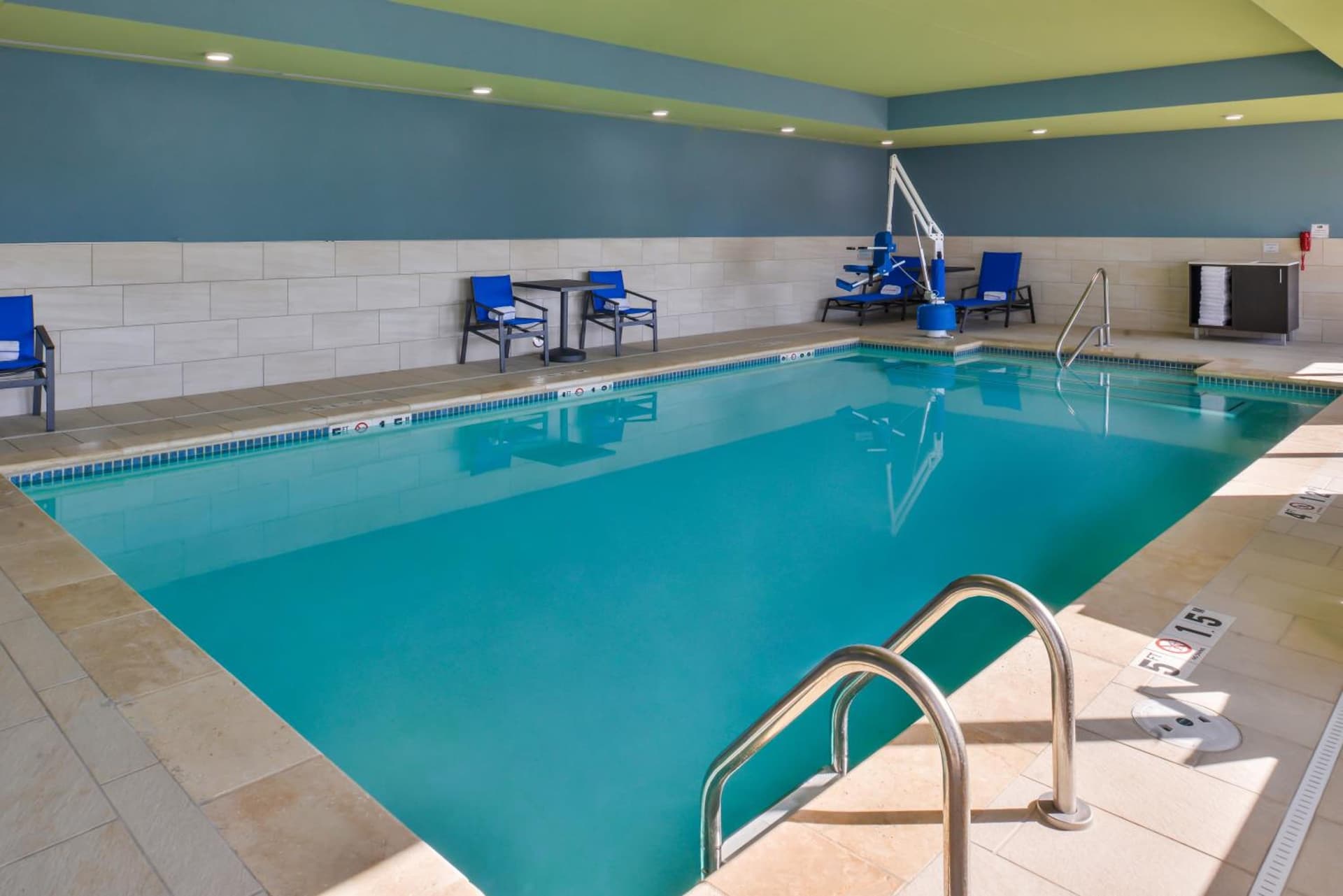 Holiday Inn Express & Suites - Kansas City - Lee's Summit by IHG gallery photo in Lees Summit, MO — image 23