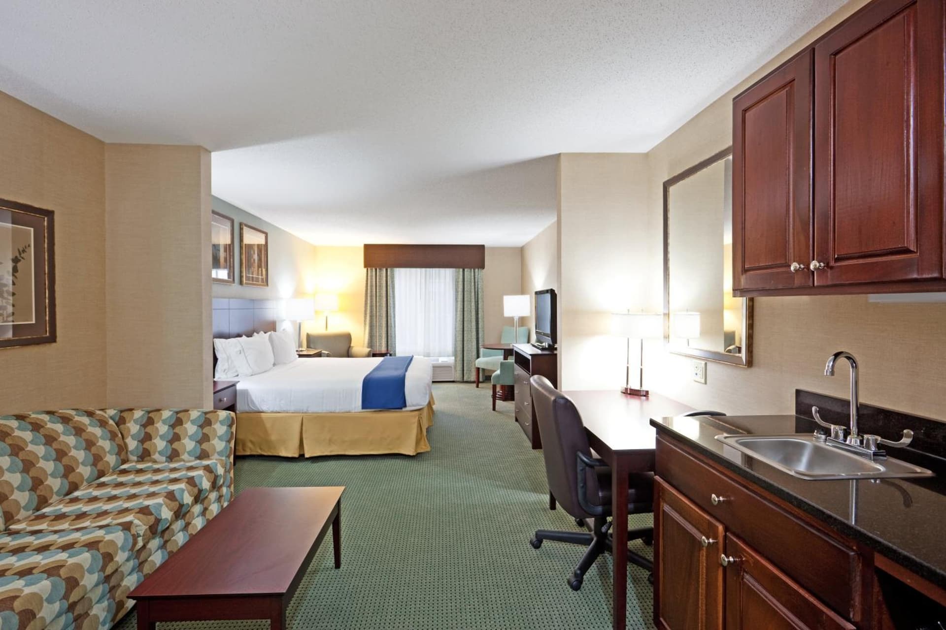 Holiday Inn Express and Suites Meriden by IHG gallery photo in Meriden, CT — image 70