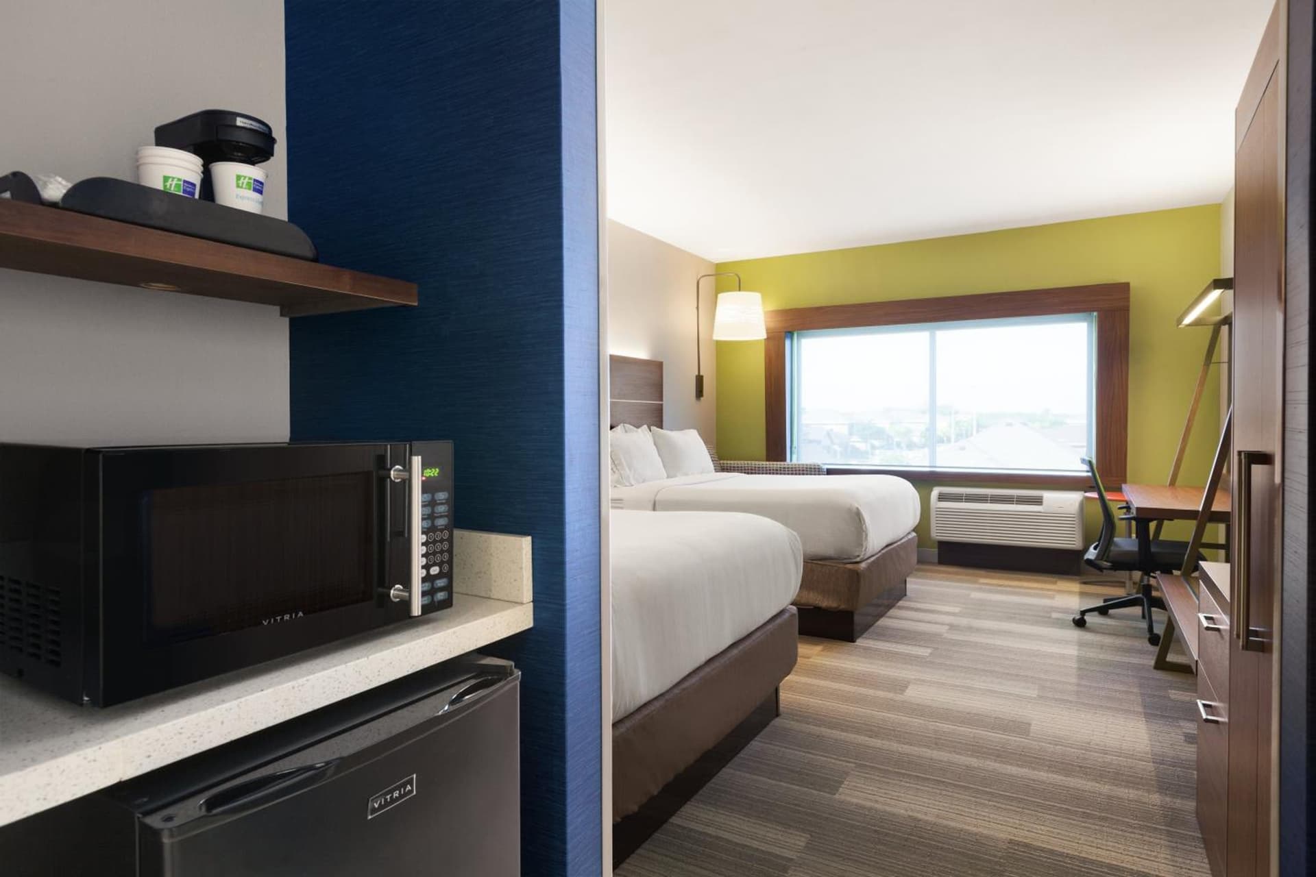 Holiday Inn Express & Suites - McAllen - Medical Center Area by IHG gallery photo in McAllen, TX — image 7