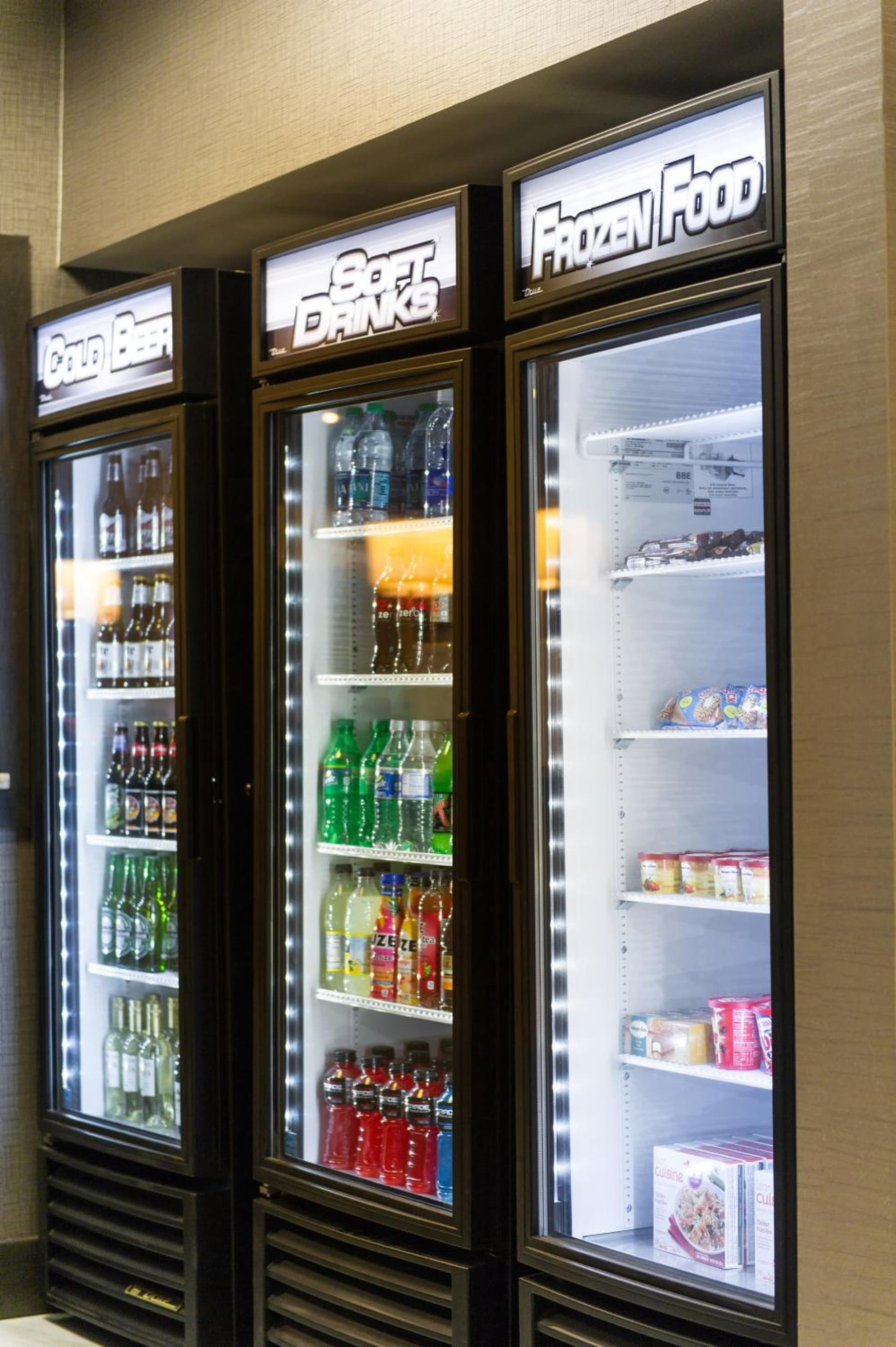 Holiday Inn Express and Suites Madison Central by IHG interior in Madison, WI — gallery photo 2