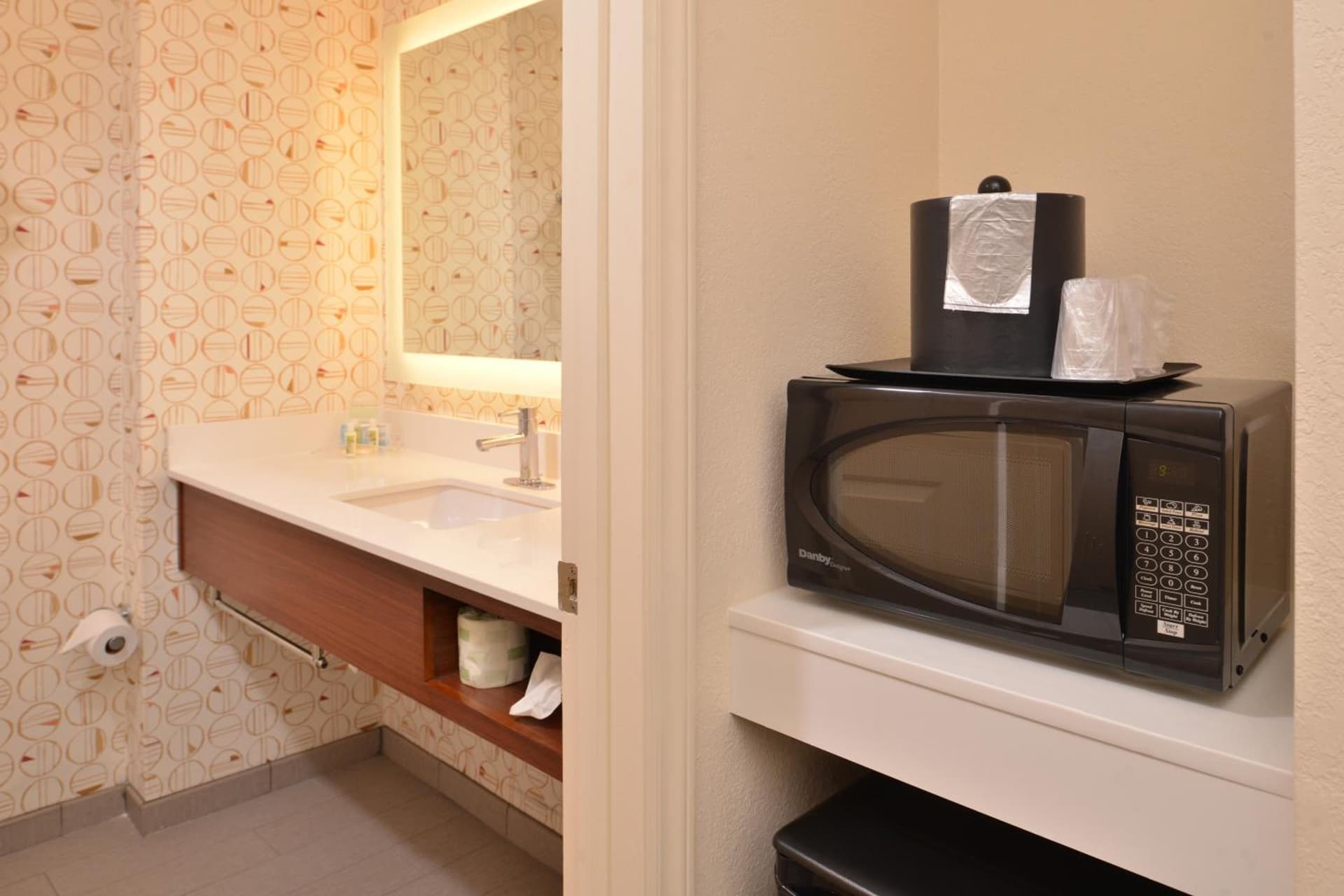 Holiday Inn Hotel & Suites Raleigh / Cary by IHG gallery photo in Cary, NC — image 35