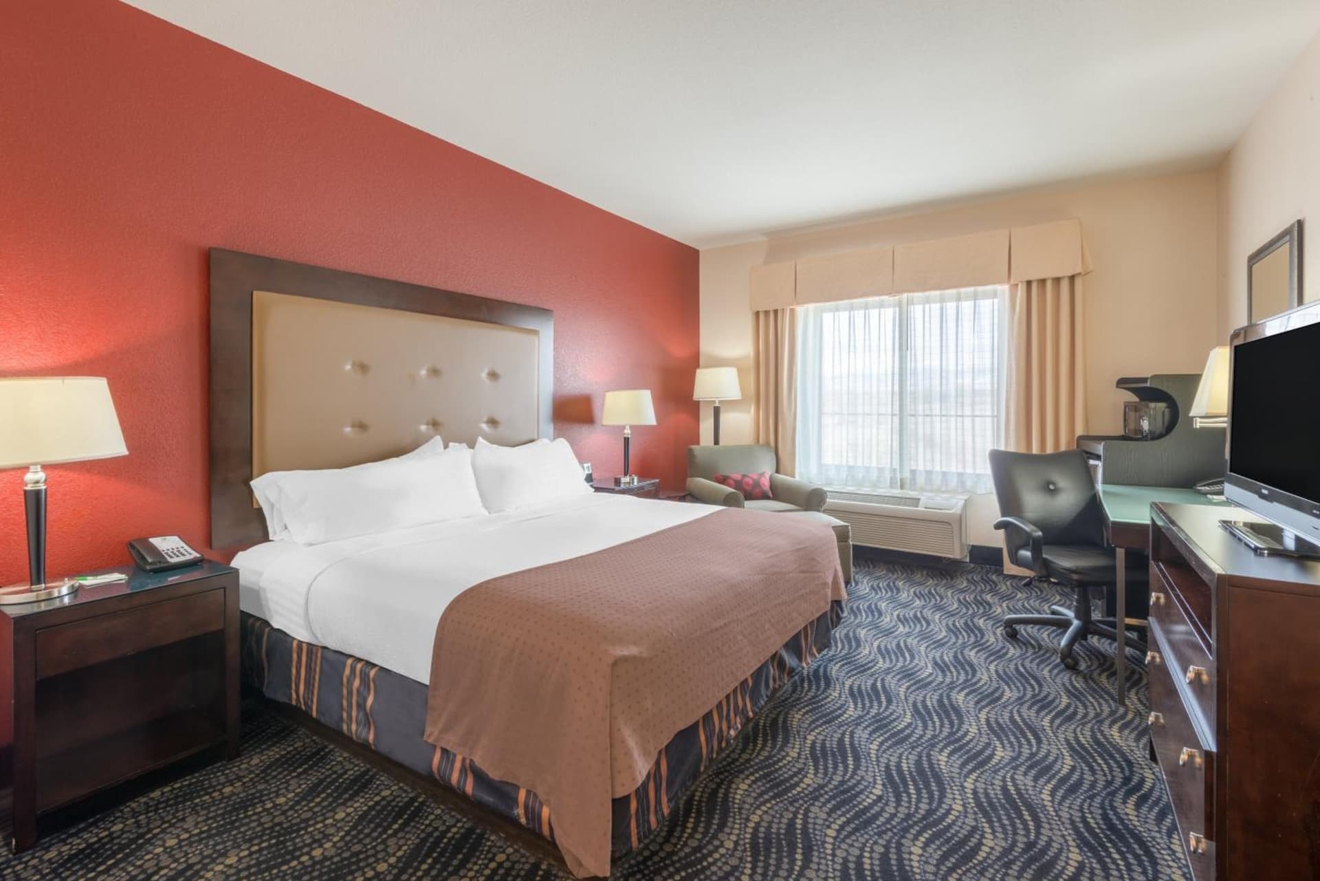 Holiday Inn & Suites Grand Junction-Airport by IHG gallery photo in Grand Junction, CO — image 61