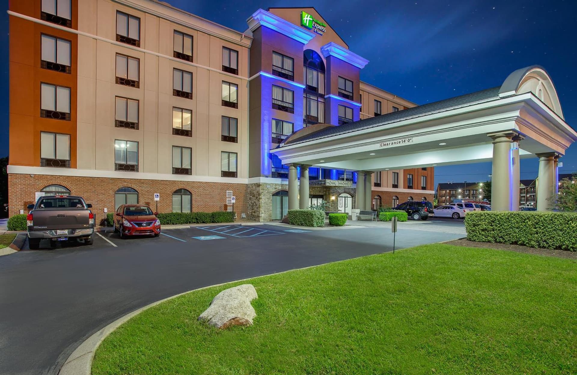 Holiday Inn Express & Suites Lebanon-Nashville Area by IHG featured exterior or lobby in Lebanon, TN — similar hotel