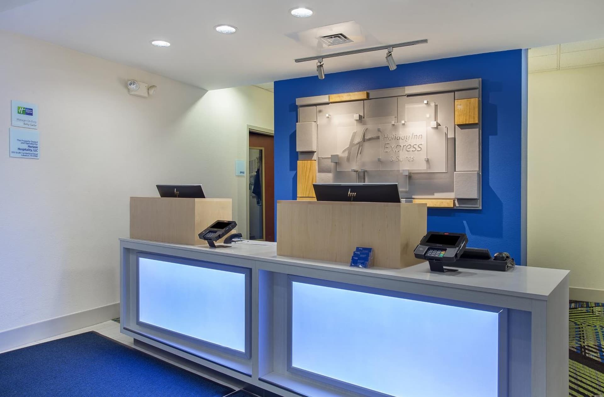 Holiday Inn Express & Suites Lebanon-Nashville Area by IHG interior in Lebanon, TN — gallery photo 2