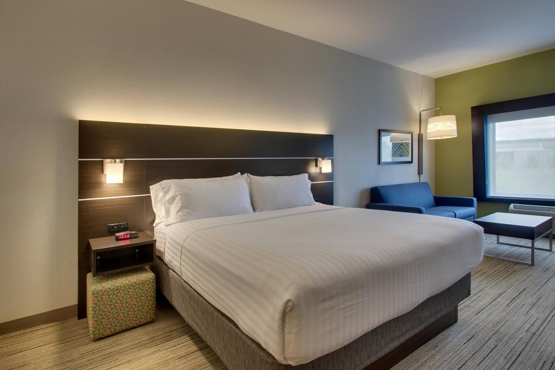 Holiday Inn Express Hotel & Suites Morris by IHG gallery photo in Morris, IL — image 33