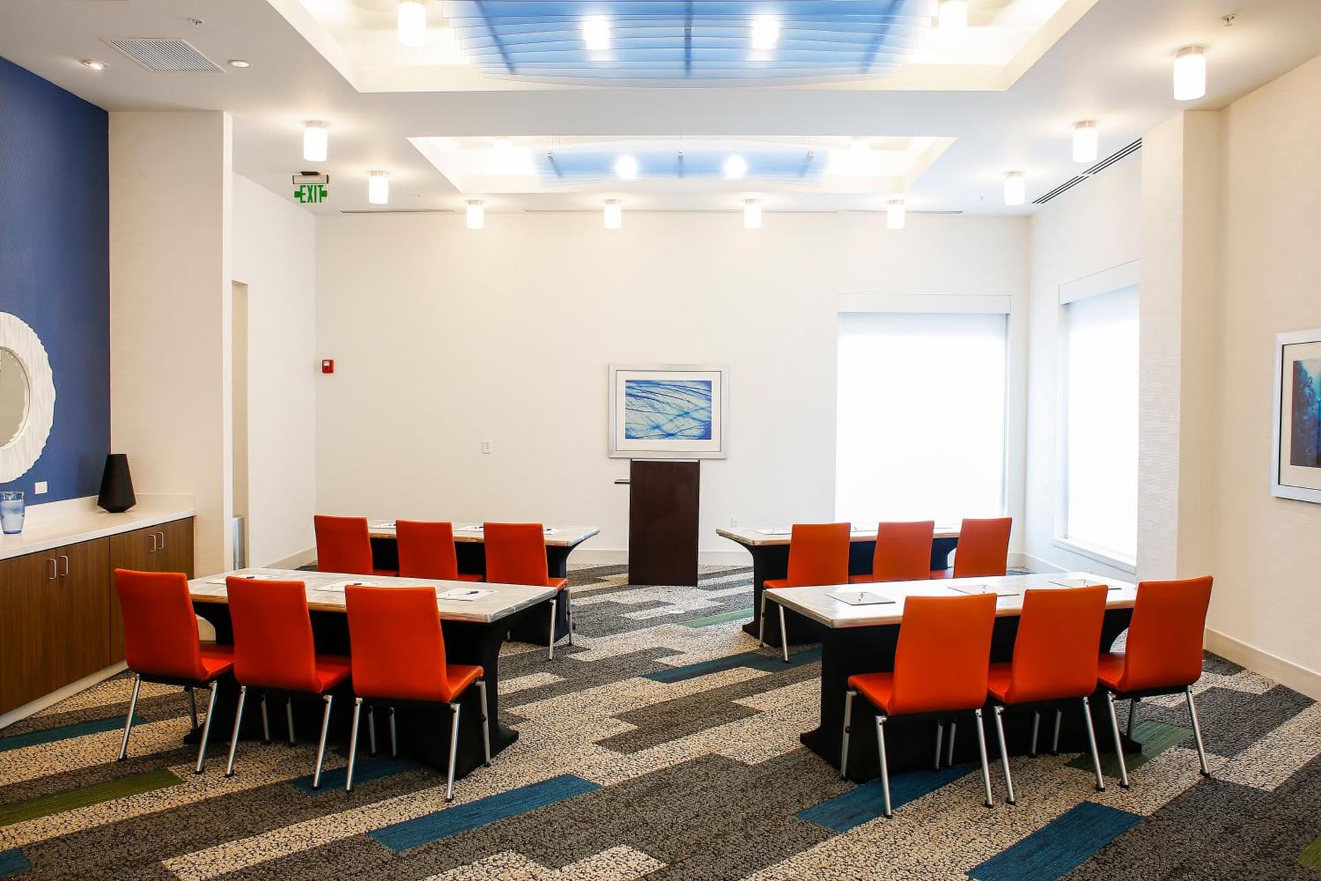 Holiday Inn Express & Suites Downtown Louisville by IHG gallery photo in Louisville, KY — image 33