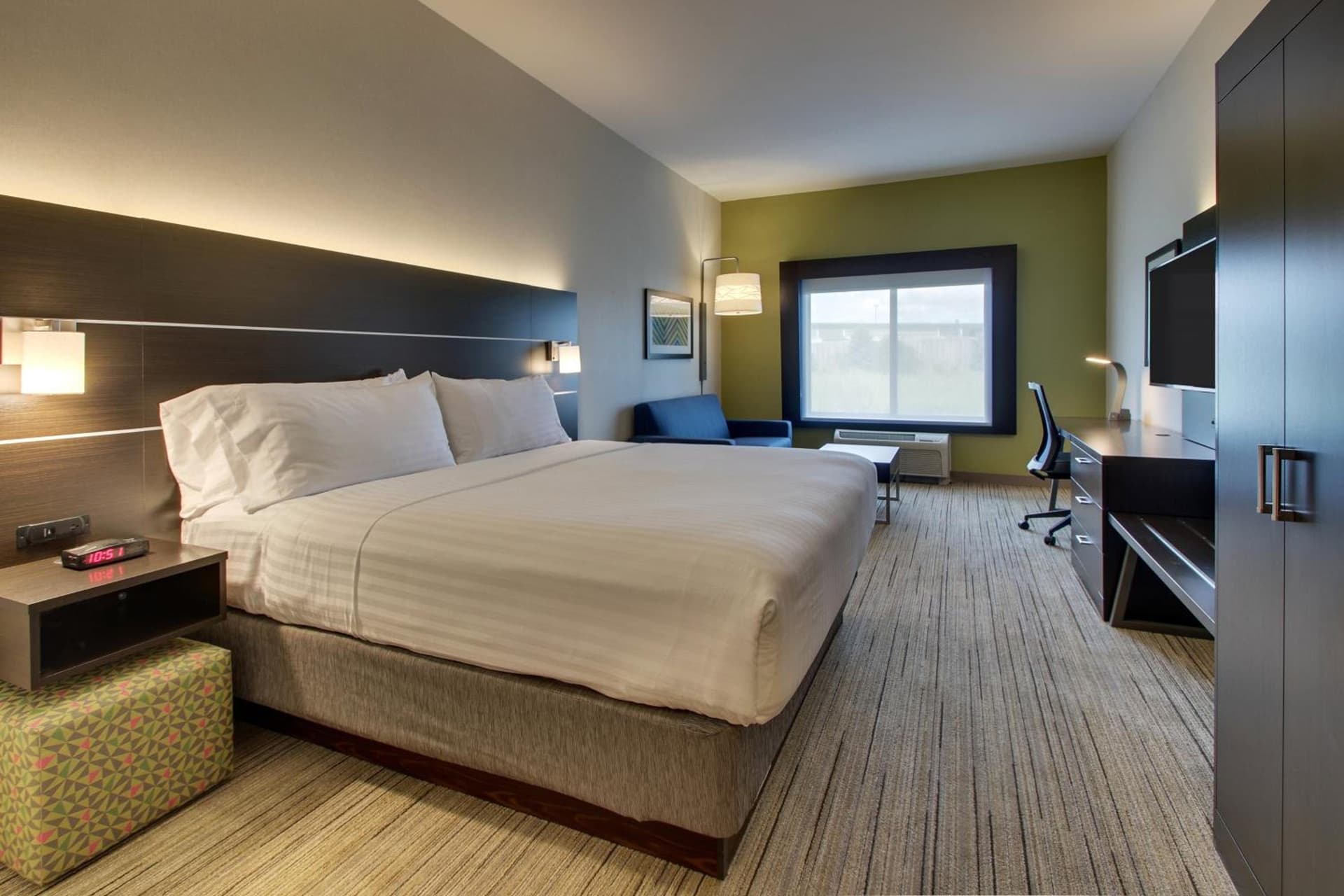 Holiday Inn Express Hotel & Suites Morris by IHG gallery photo in Morris, IL — image 55