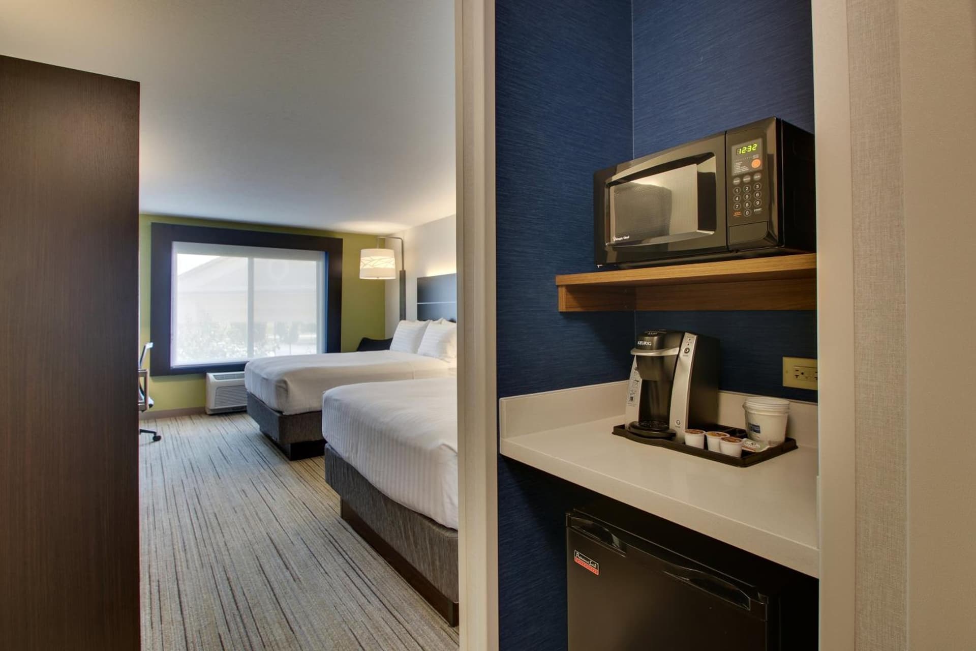 Holiday Inn Express Hotel & Suites Morris by IHG gallery photo in Morris, IL — image 12