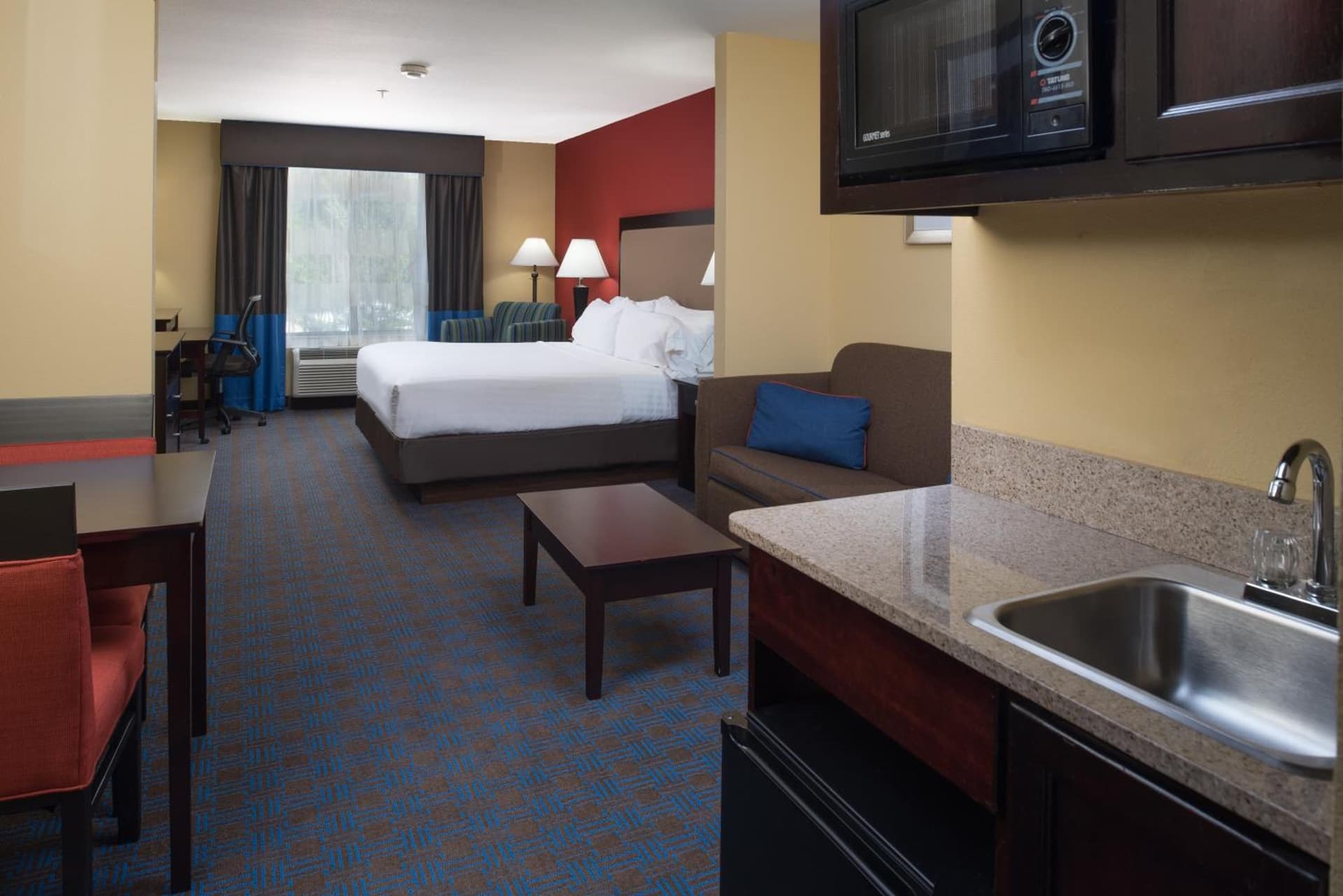 Holiday Inn Express Hotel & Suites West Monroe by IHG gallery photo in West Monroe, LA — image 24