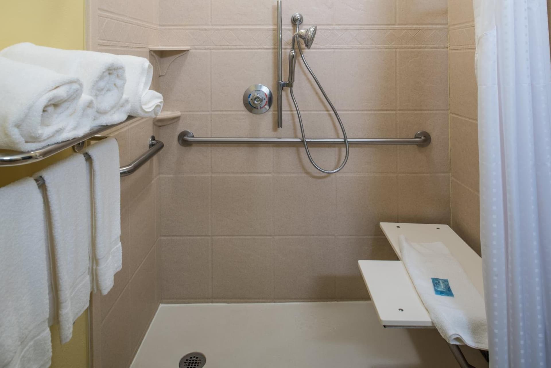 Holiday Inn Express Hotel & Suites West Monroe by IHG gallery photo in West Monroe, LA — image 29