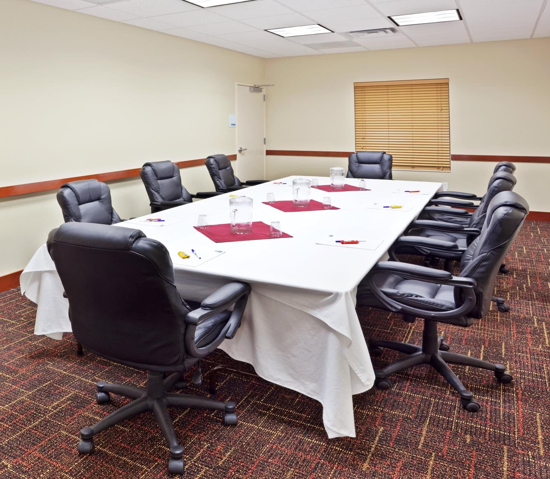 Holiday Inn Express Hotel & Suites Chehalis - Centralia by IHG gallery photo in Chehalis, WA — image 4