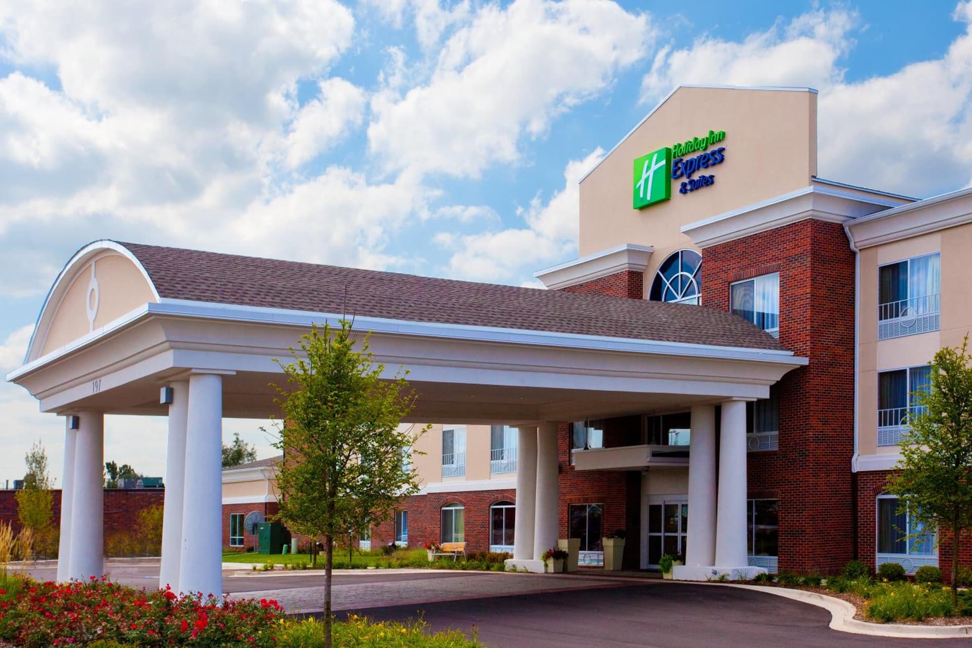 Holiday Inn Express Hotel & Suites Lake Zurich-Barrington by IHG featured exterior or lobby in Lake Zurich, IL — similar hotel