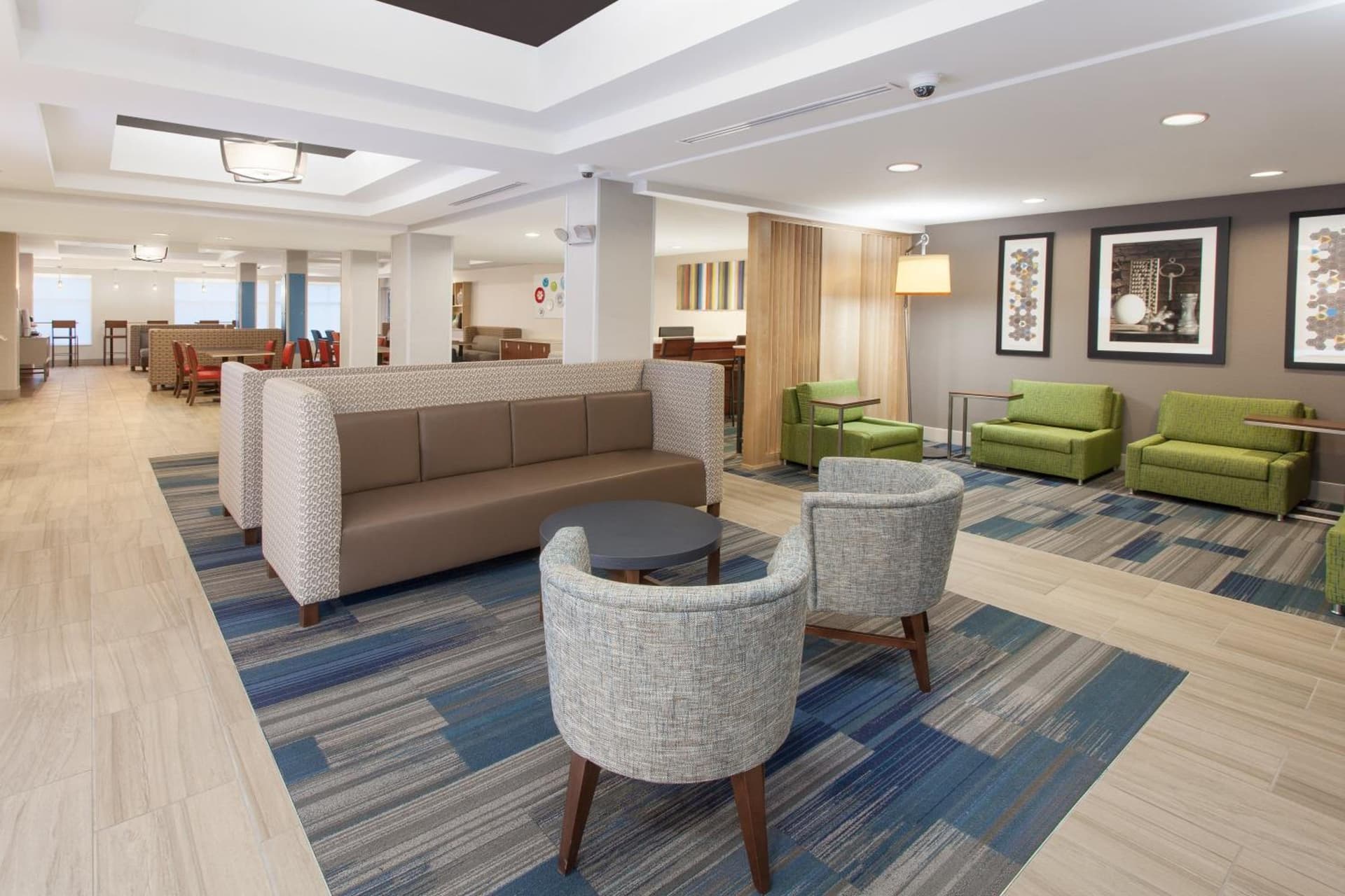 Holiday Inn Express Hotel & Suites Lake Zurich-Barrington by IHG gallery photo in Lake Zurich, IL — image 14