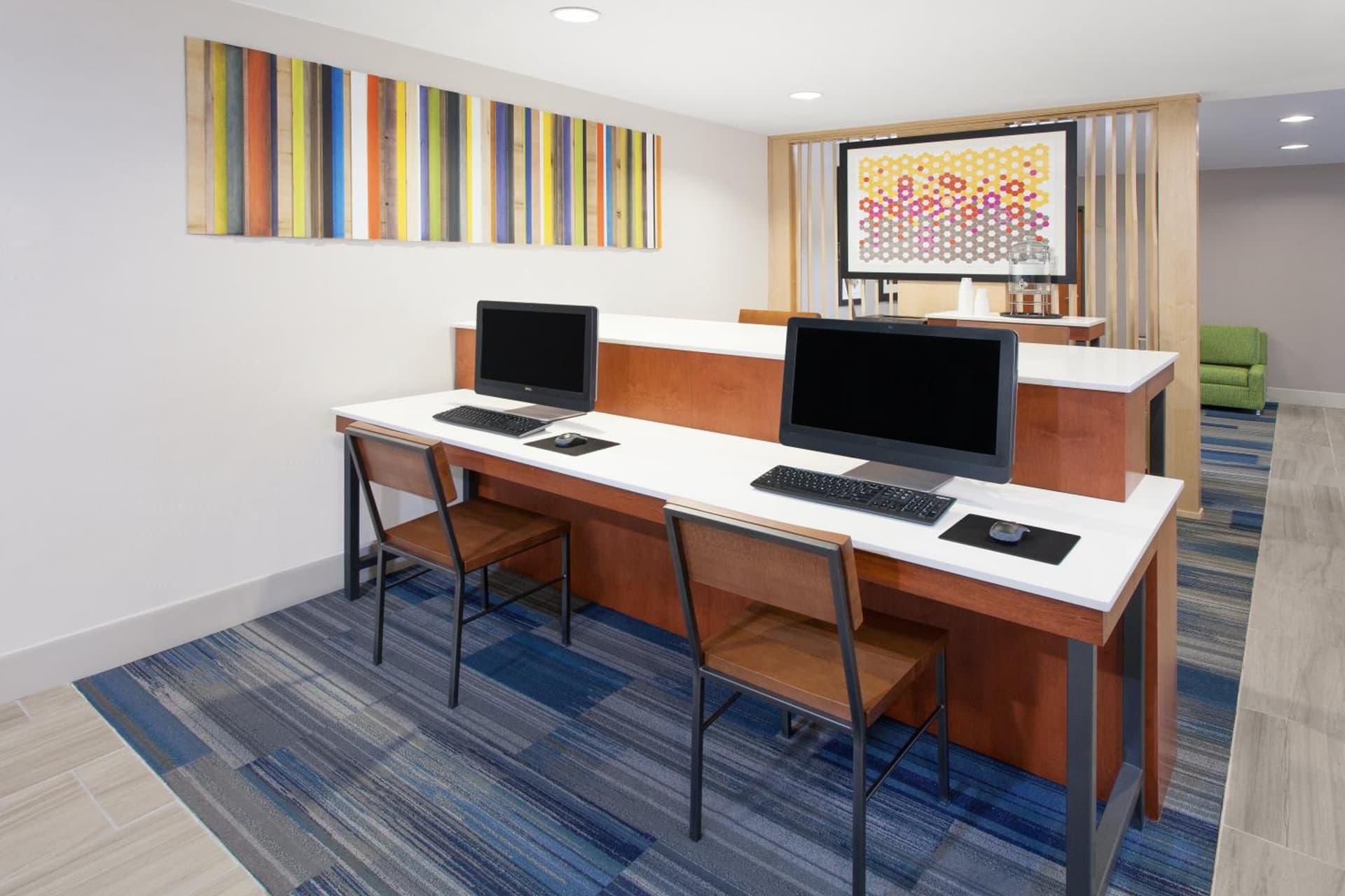 Holiday Inn Express Hotel & Suites Lake Zurich-Barrington by IHG gallery photo in Lake Zurich, IL — image 17