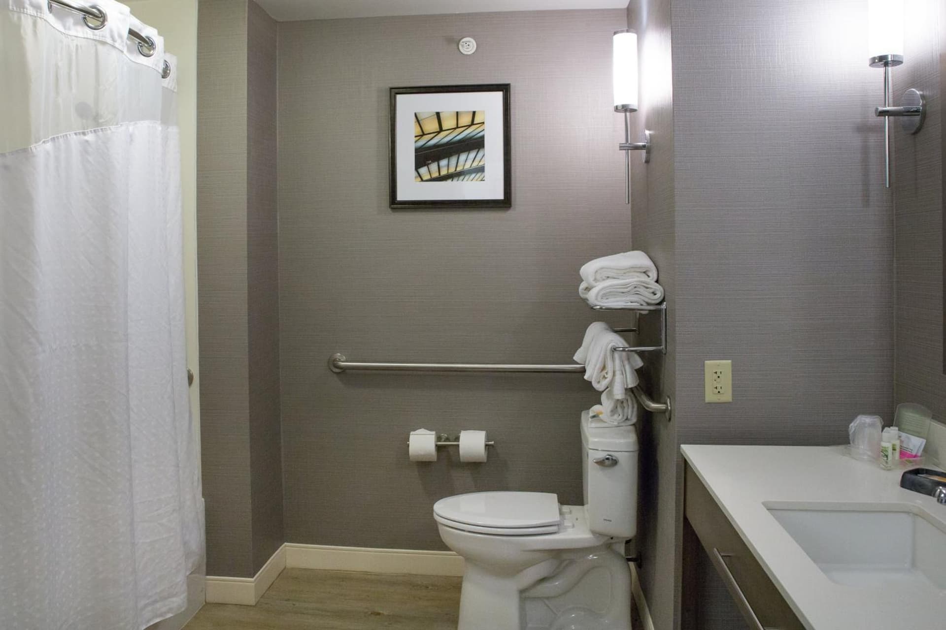 Holiday Inn Hotel & Suites Bloomington Airport by IHG gallery photo in Bloomington, IL — image 9