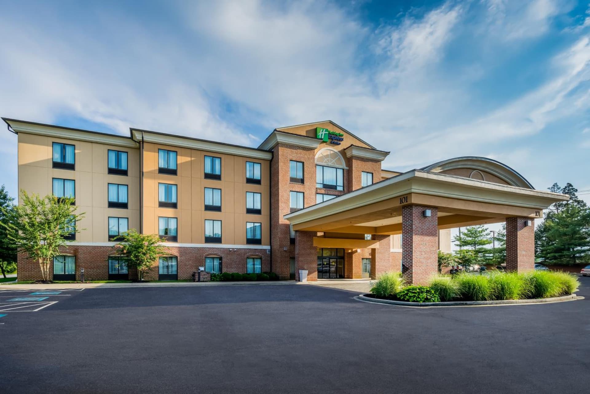 Holiday Inn Express Hotel & Suites-North East by IHG featured exterior or lobby in North East, MD — similar hotel