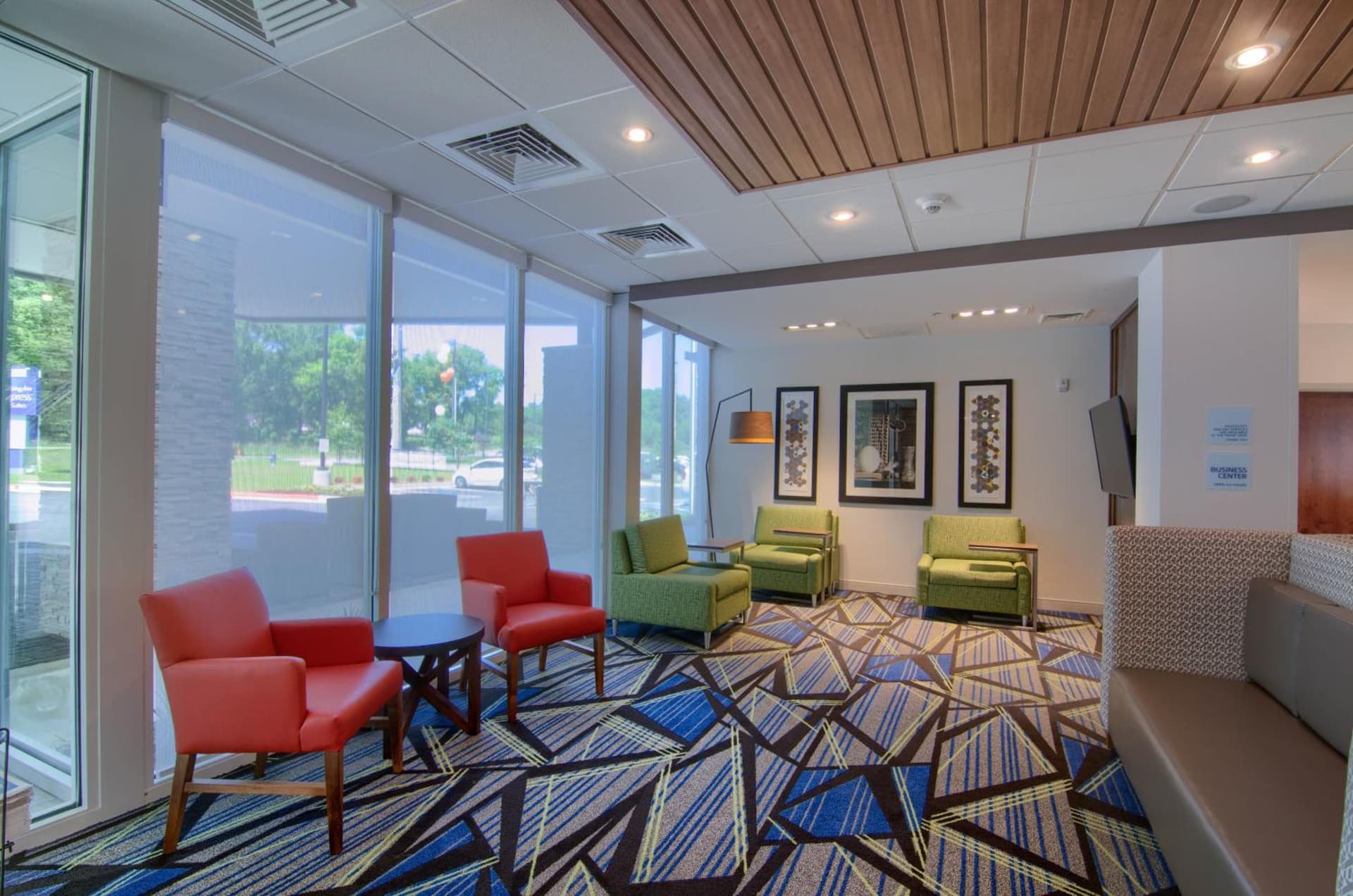 Holiday Inn Express & Suites Mobile - University Area by IHG gallery photo in Mobile, AL — image 40