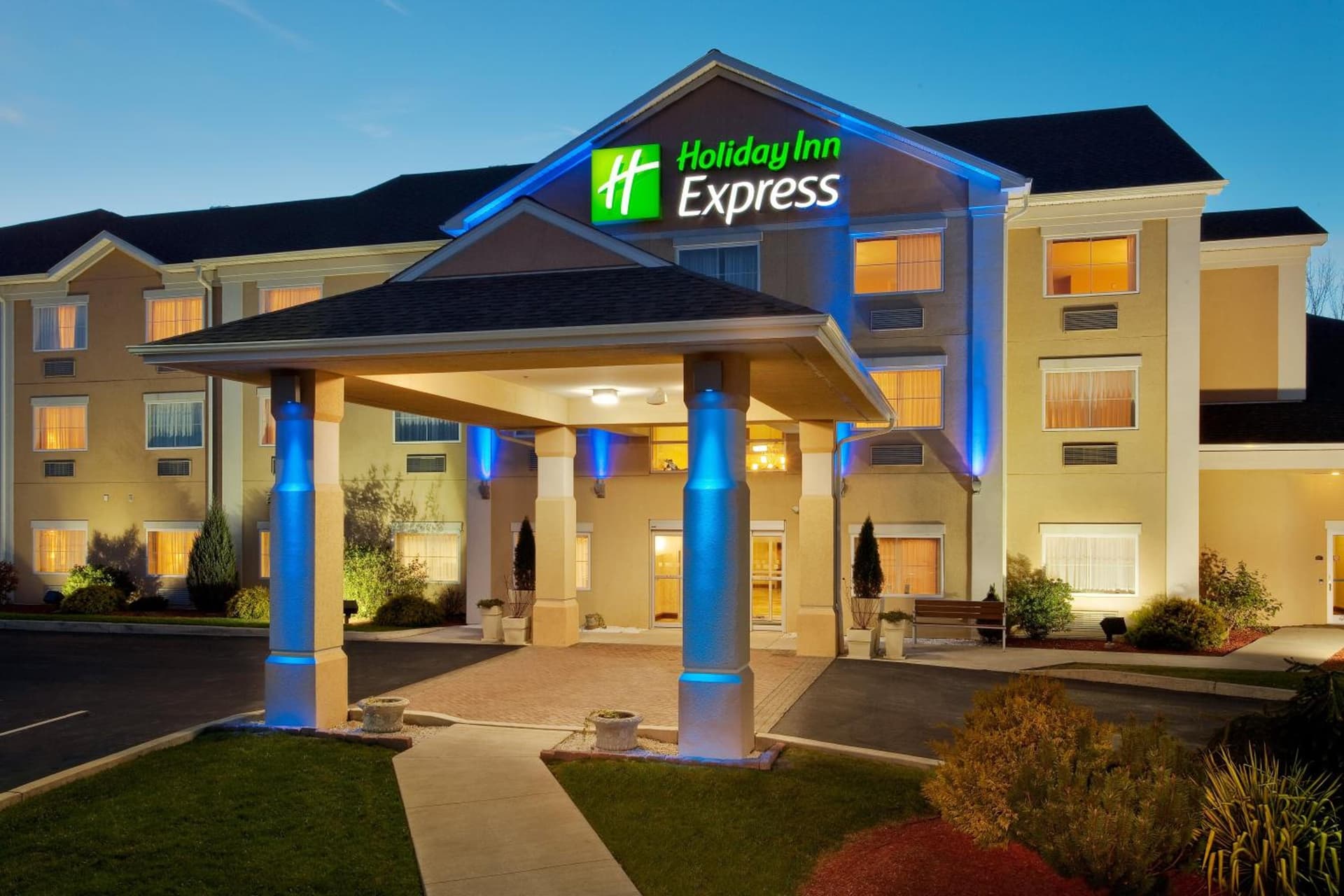Holiday Inn Express & Suites Gibson by IHG gallery photo in New Milford — image 32