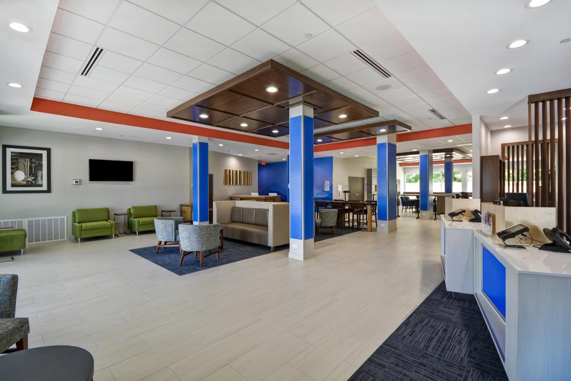 Holiday Inn Express & Suites - Houston NASA - Boardwalk Area by IHG property views in Seabrook, TX — gallery photo 3