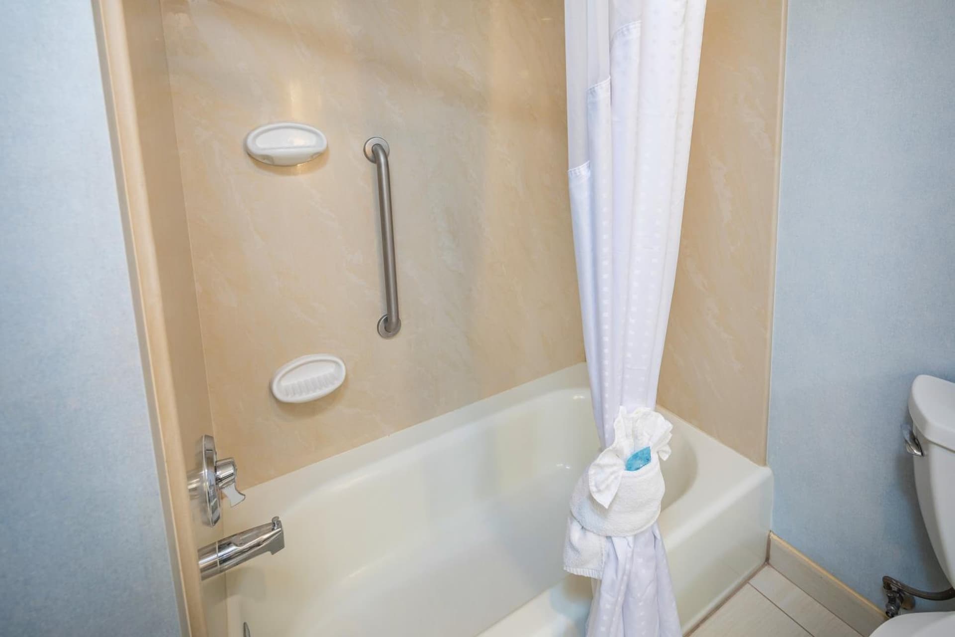 Holiday Inn Express Hotel & Suites Modesto-Salida by IHG gallery photo in Modesto, CA — image 34