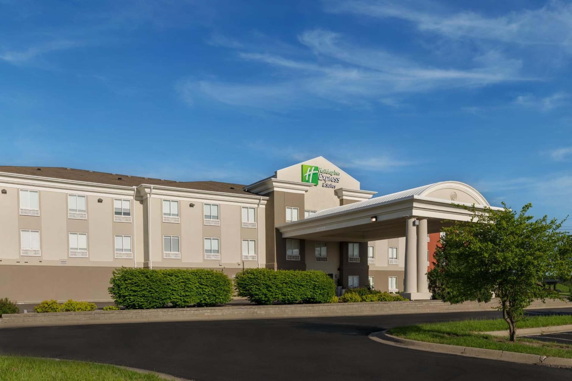 Holiday Inn Express Lawrence by IHG gallery photo in Lawrence, KS — image 9